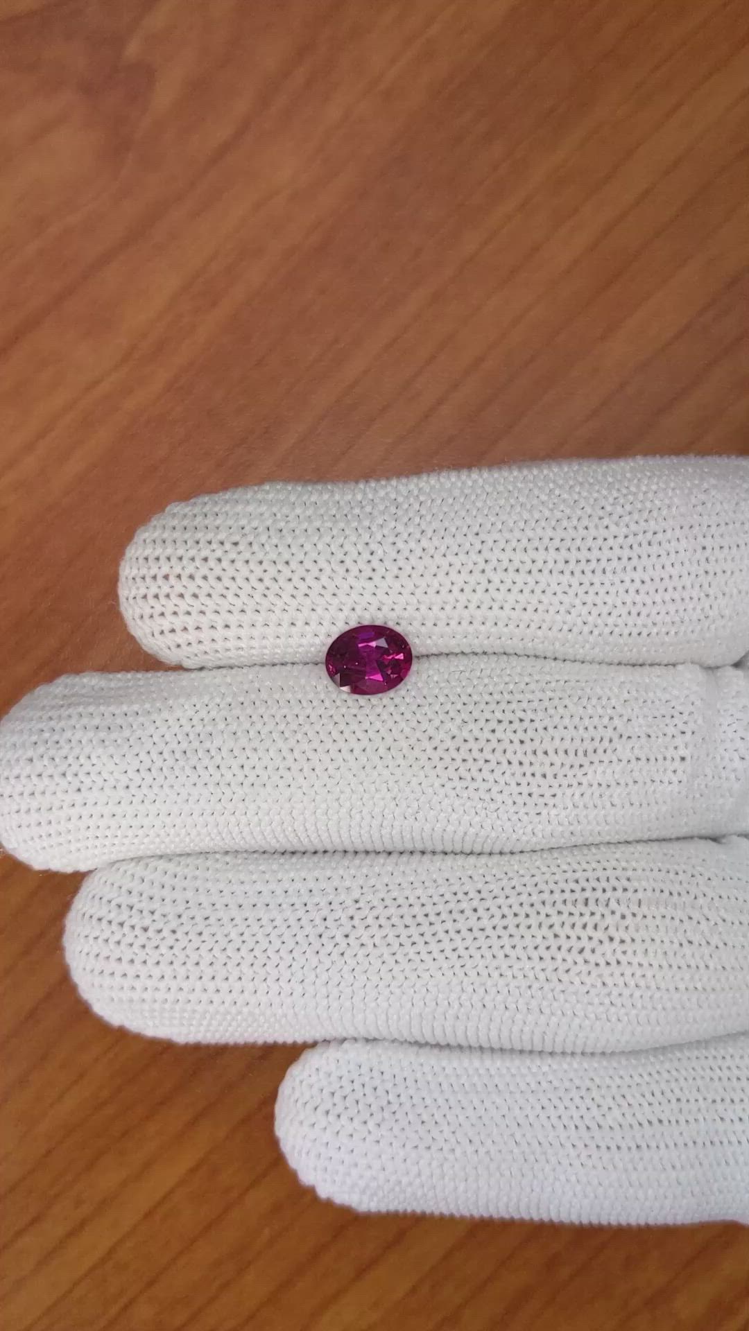 1.27 Ct. Garnet from Ceylon (Sri Lanka) Size Video
