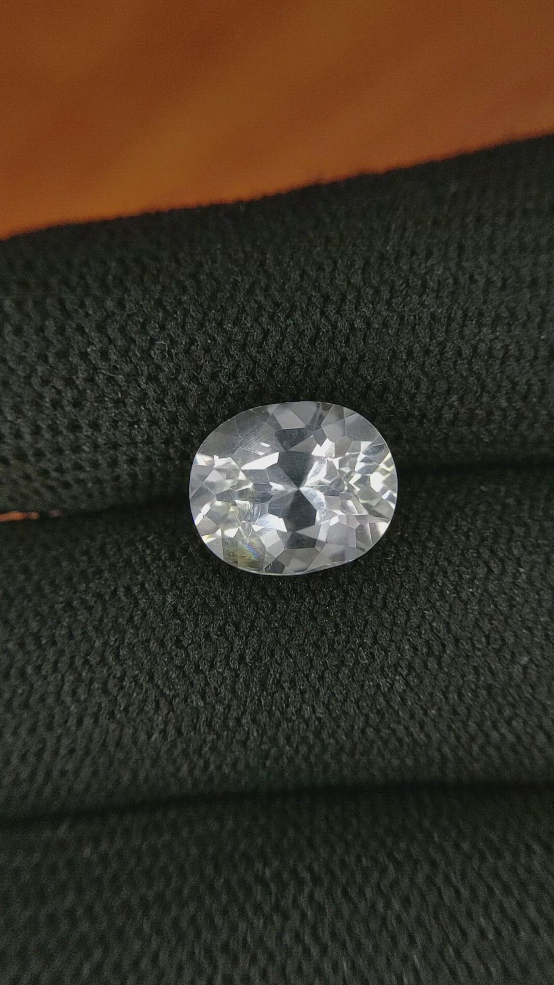 4.45 Ct. Topaz from Ceylon (Sri Lanka) Size Video