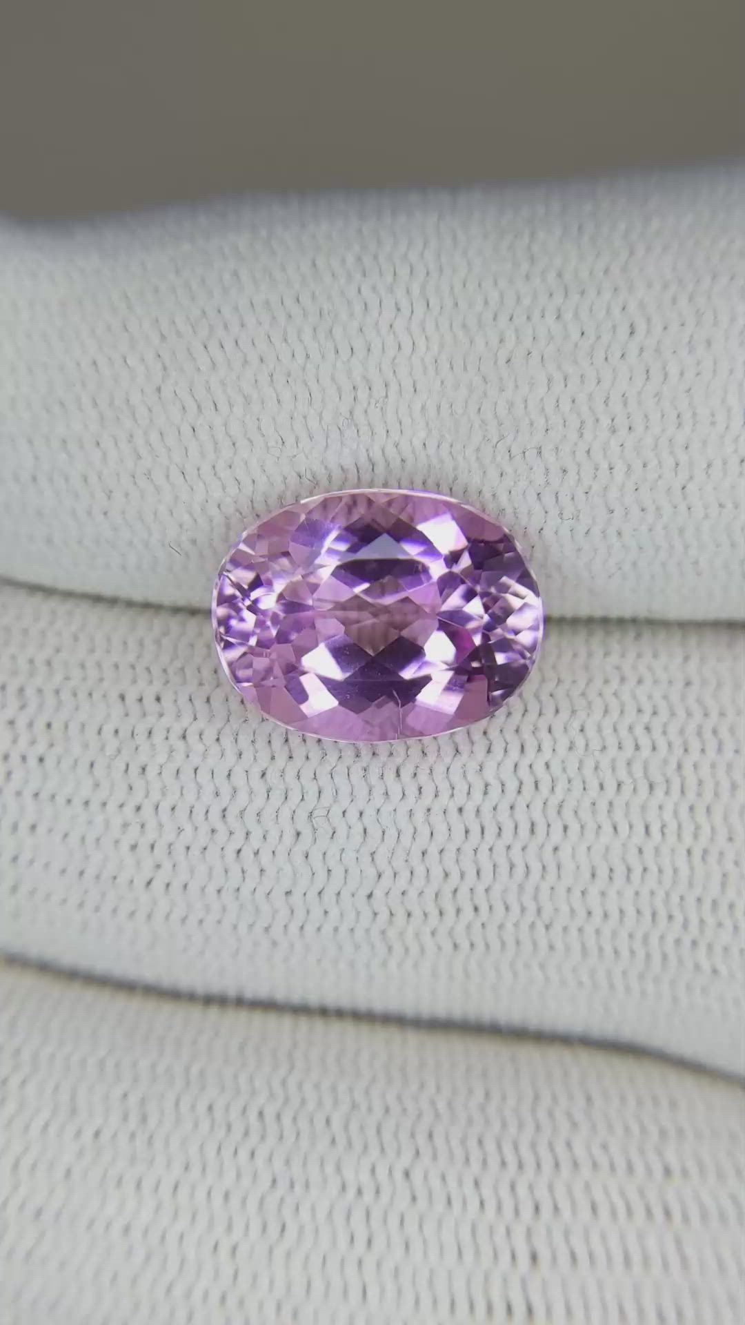 5.64 Ct. Kunzite from Afghanistan Size Video