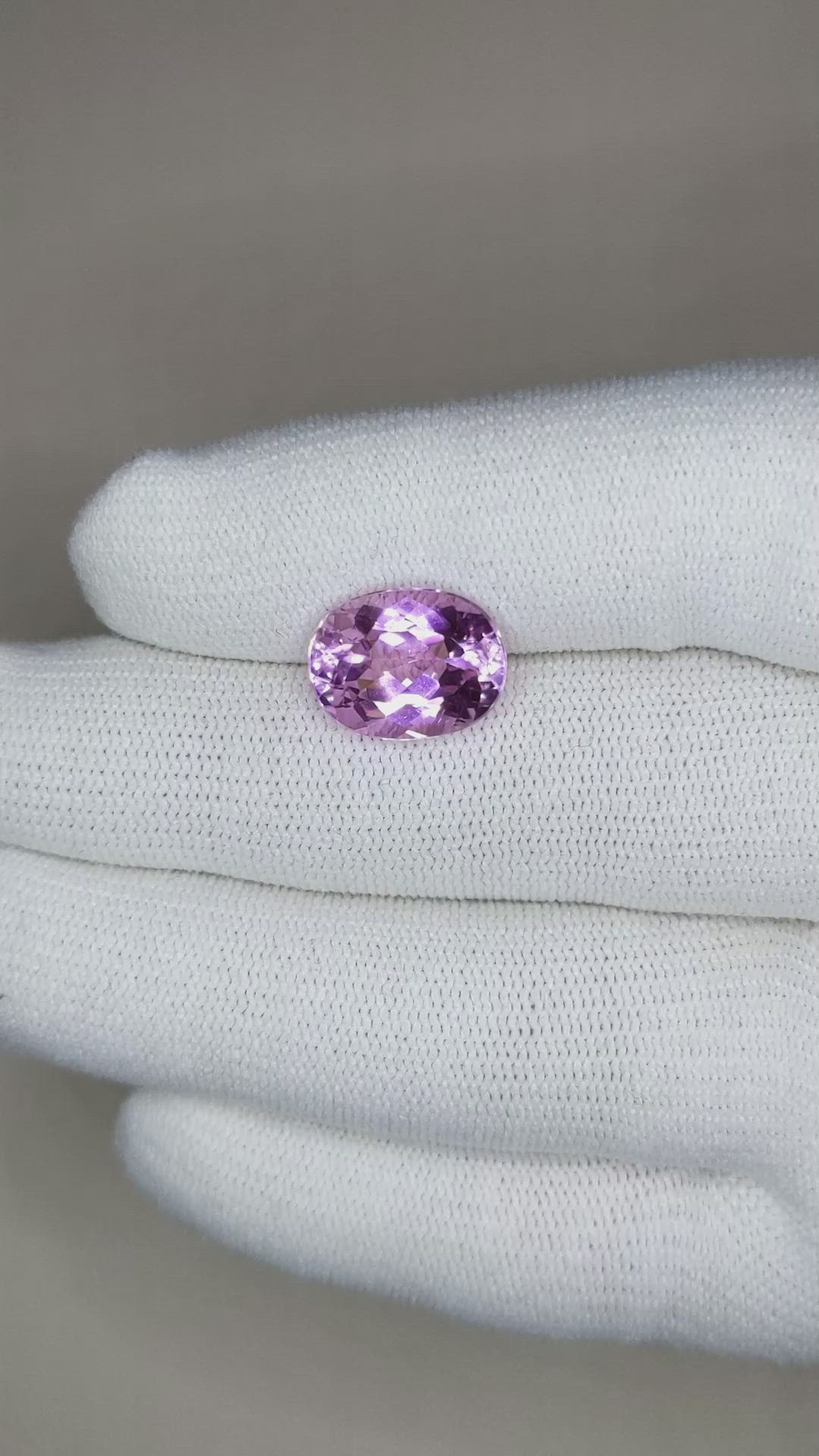 5.64 Ct. Kunzite from Afghanistan Size Video