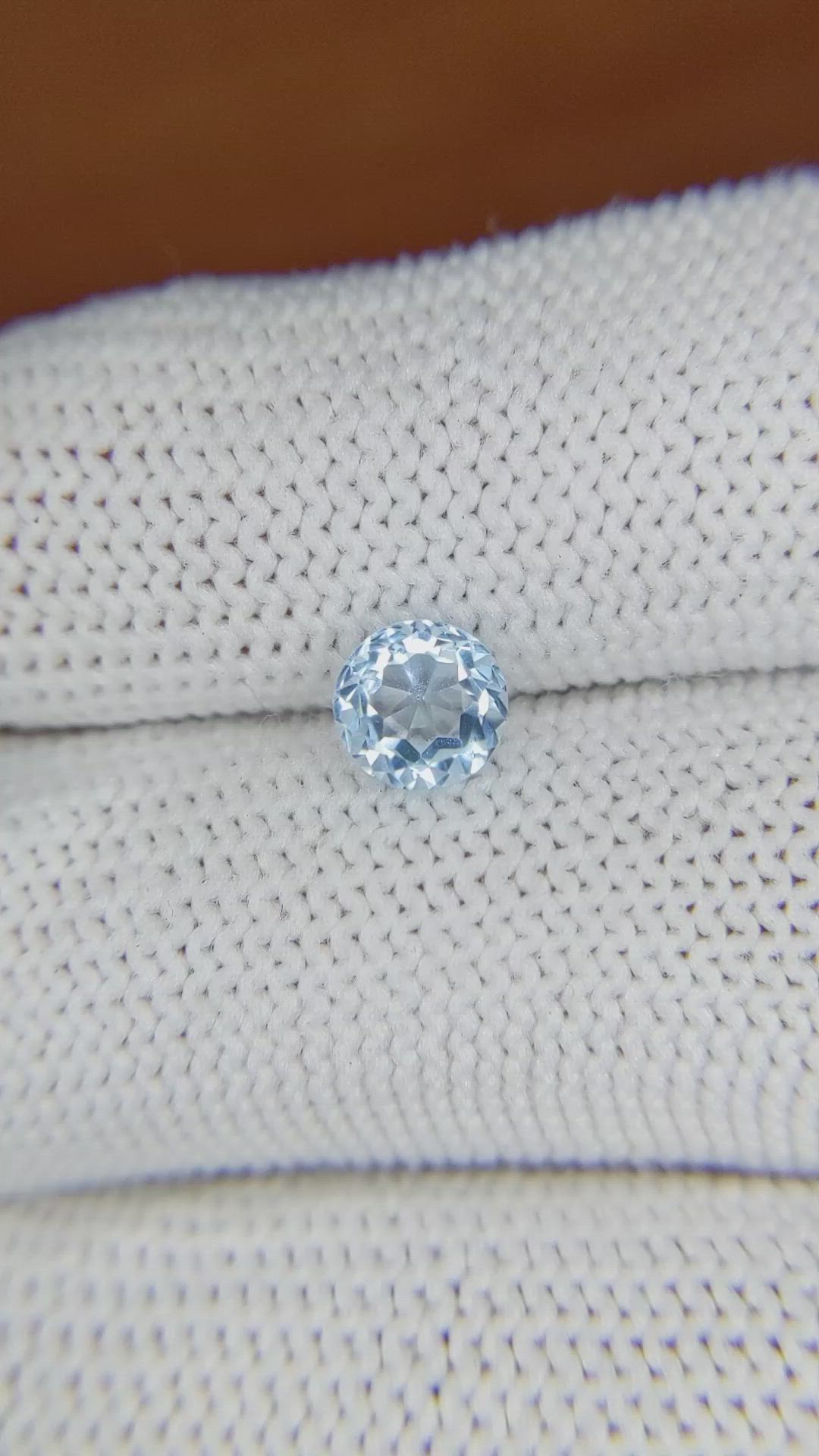 1.07 Ct. Topaz from Ceylon (Sri Lanka) Size Video