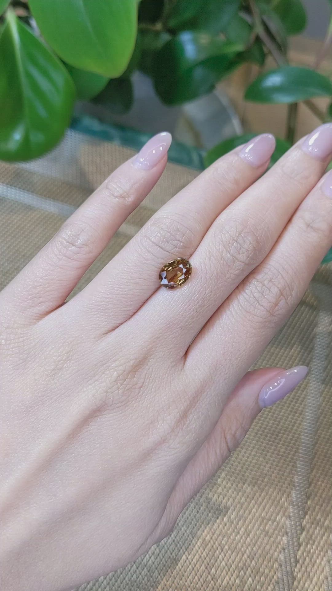 3.34 Ct. Zircon from Ceylon (Sri Lanka) Size Video