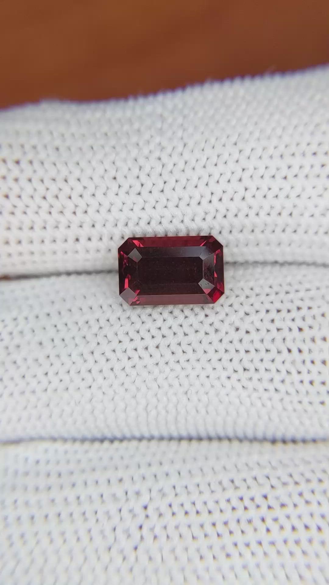 3.16 Ct. Garnet from Ceylon (Sri Lanka) Size Video