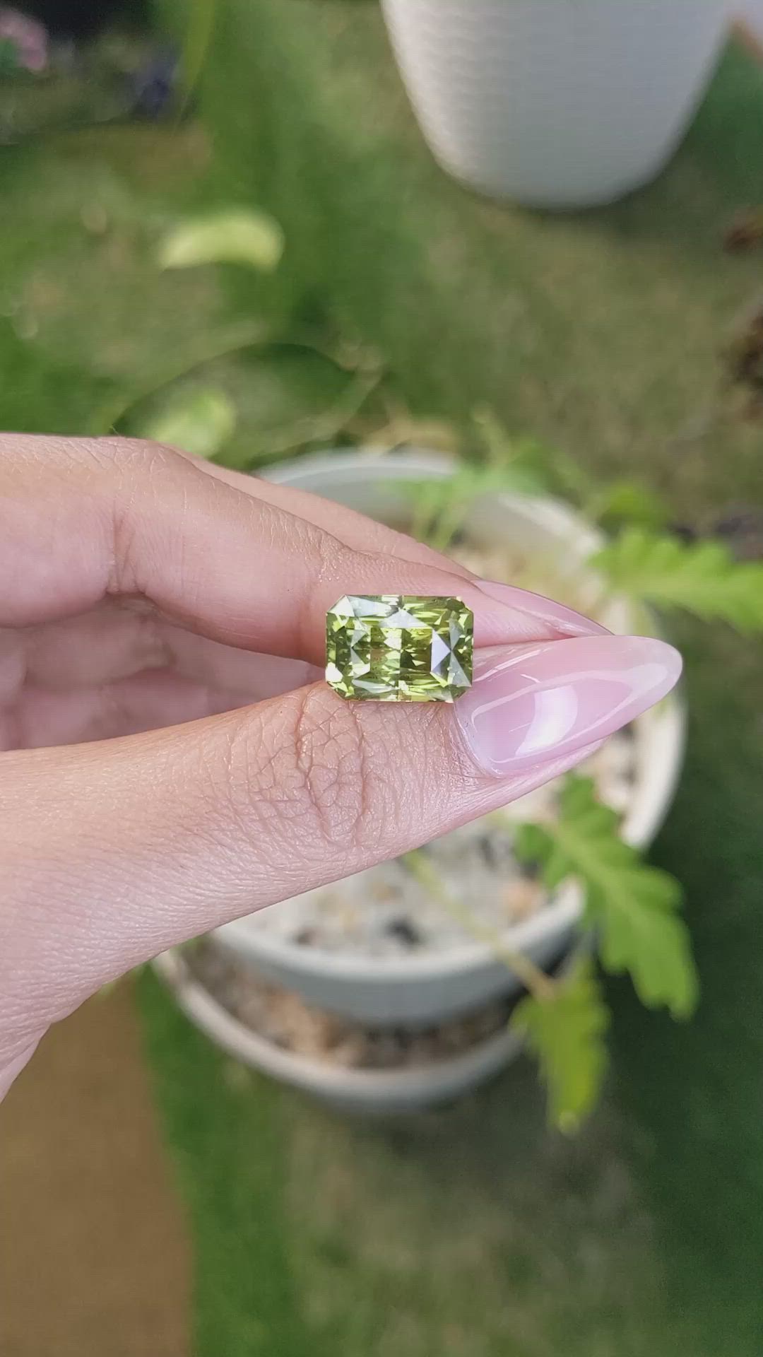 9.35 Ct. Chrysoberyl from Ceylon (Sri Lanka) Size Video
