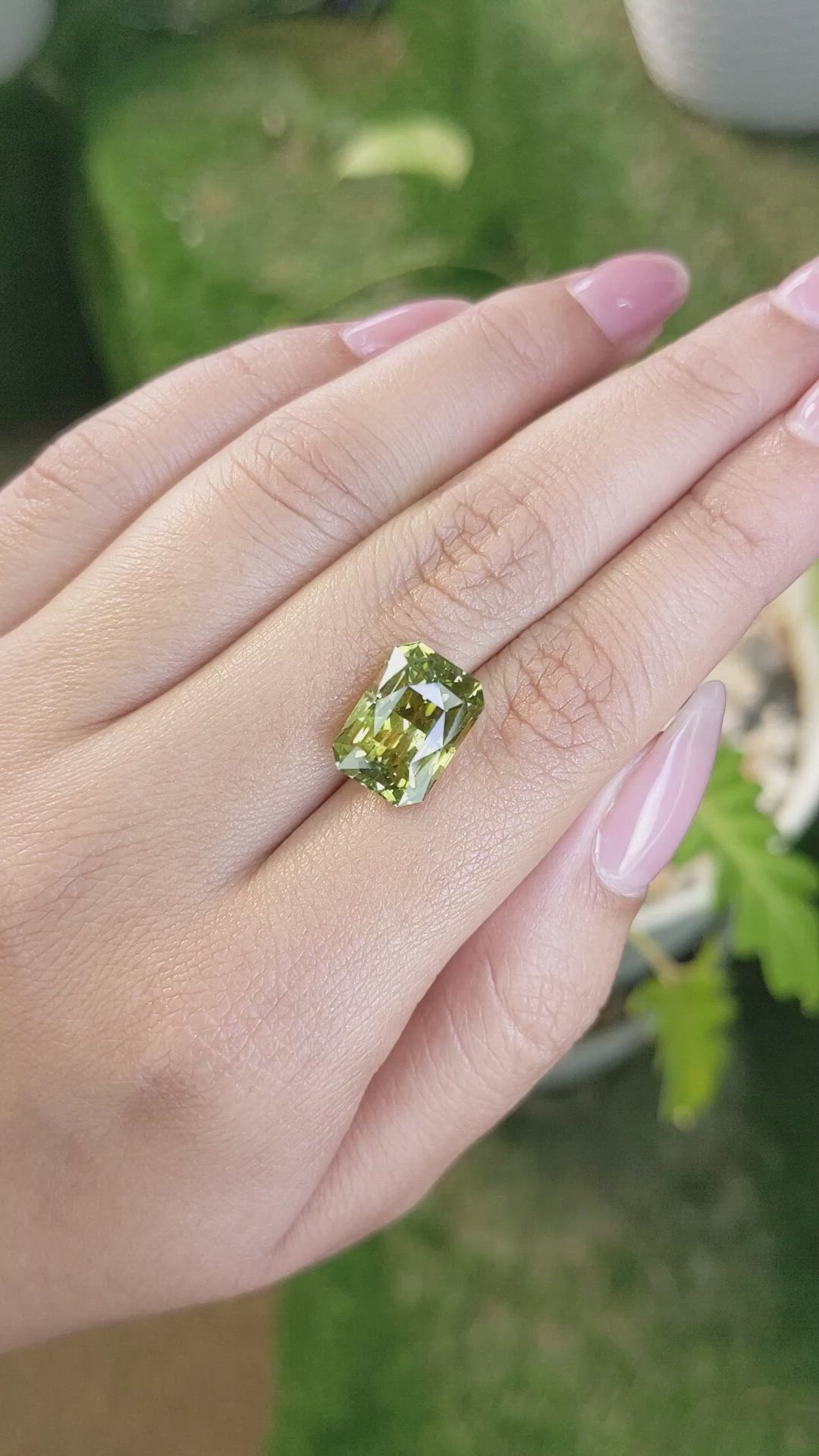 9.35 Ct. Chrysoberyl from Ceylon (Sri Lanka) Size Video