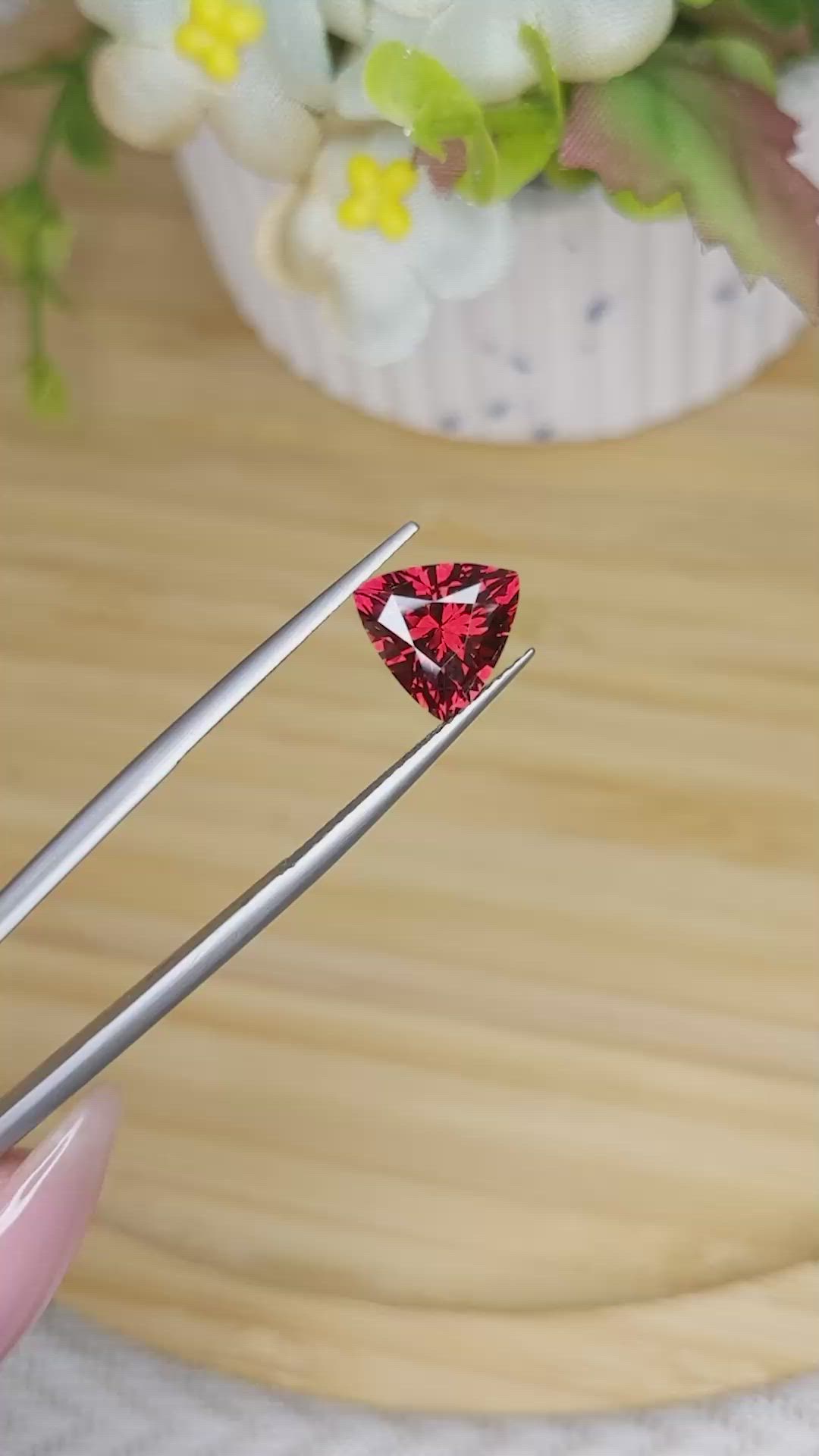 3.17 Ct. Garnet from Ceylon (Sri Lanka) Size Video