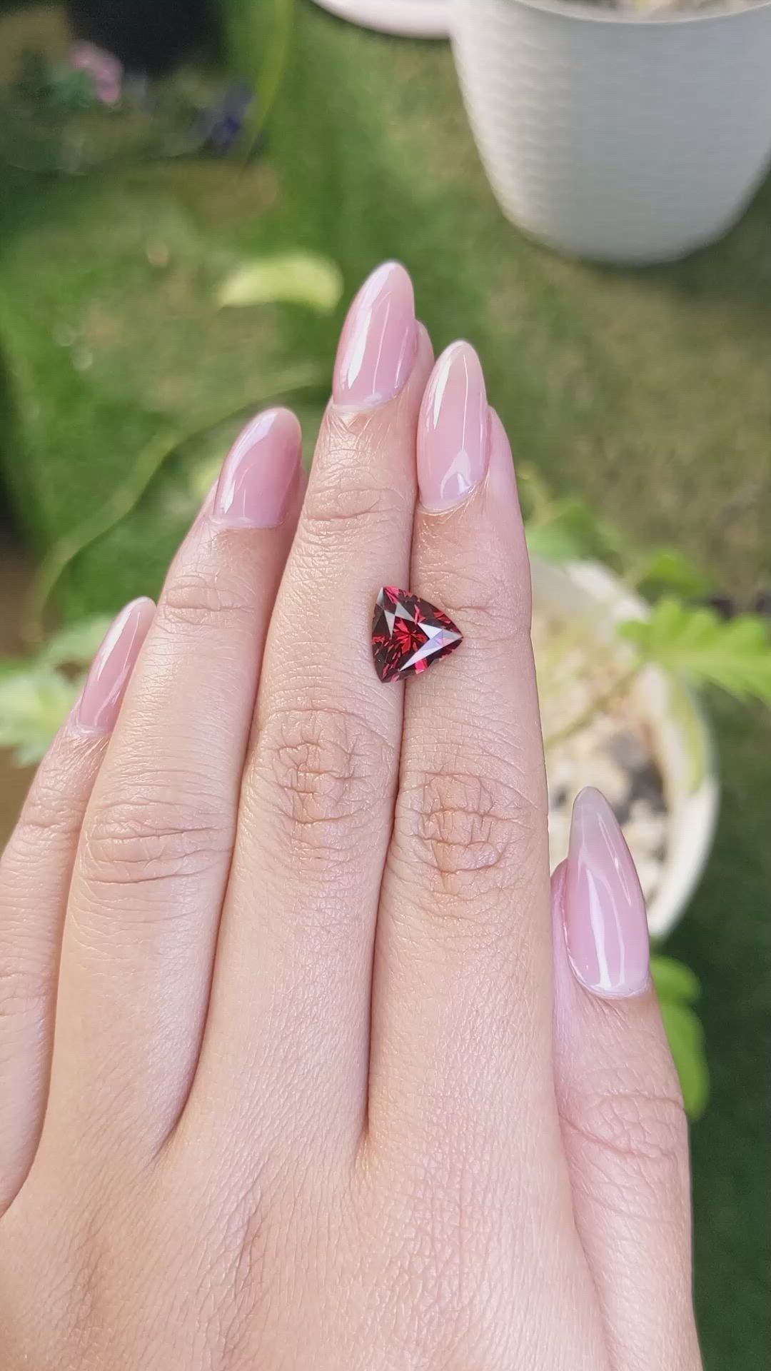 3.17 Ct. Garnet from Ceylon (Sri Lanka) Size Video