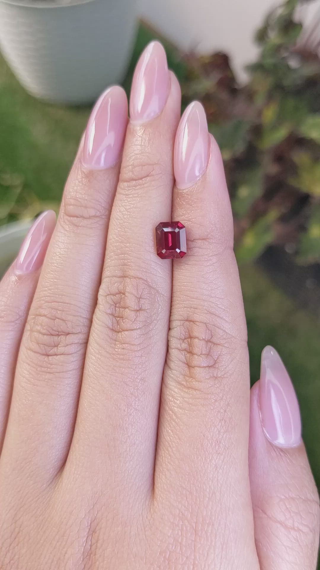 2.31 Ct. Garnet from Ceylon (Sri Lanka) Size Video