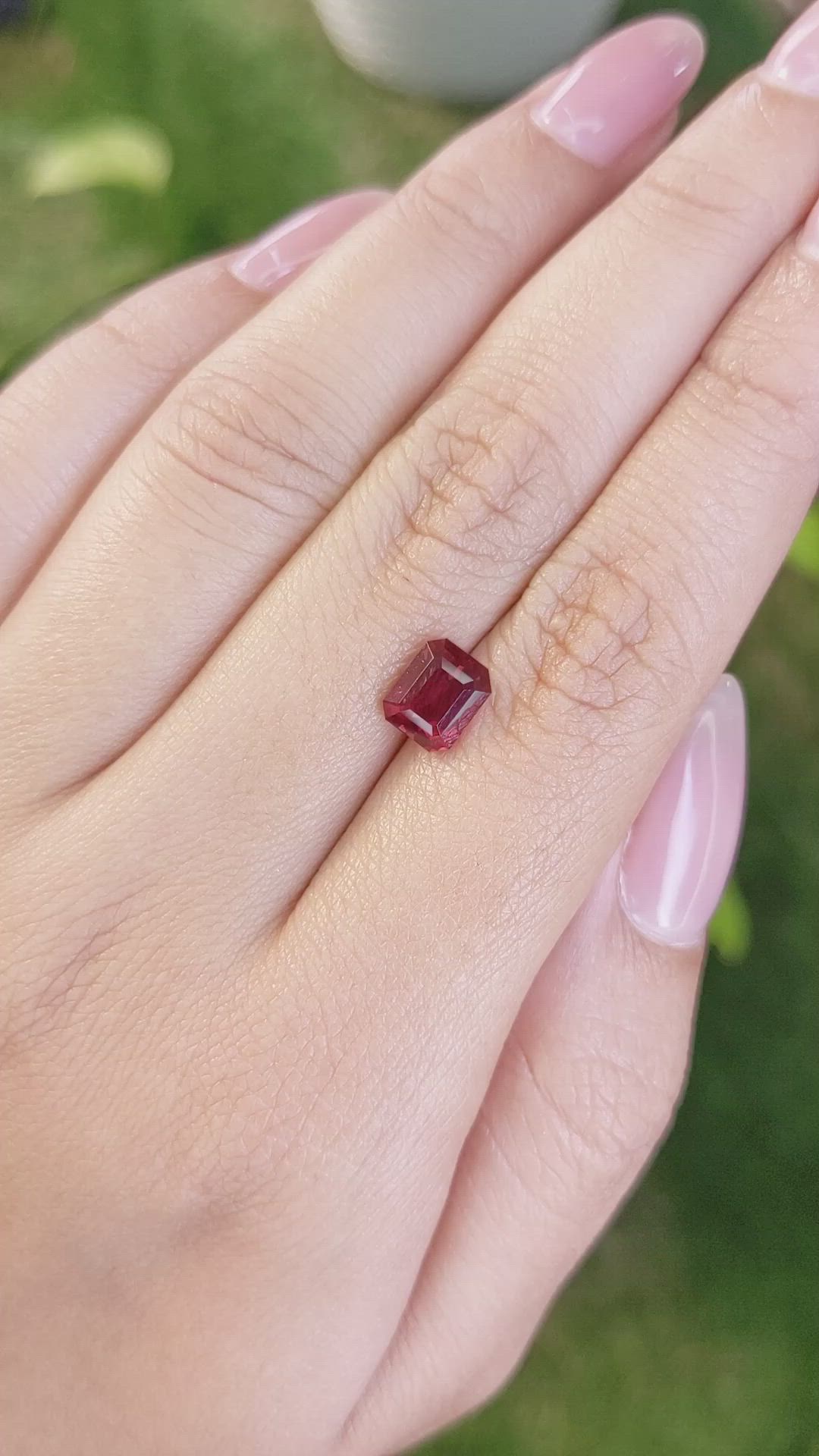 2.31 Ct. Garnet from Ceylon (Sri Lanka) Size Video