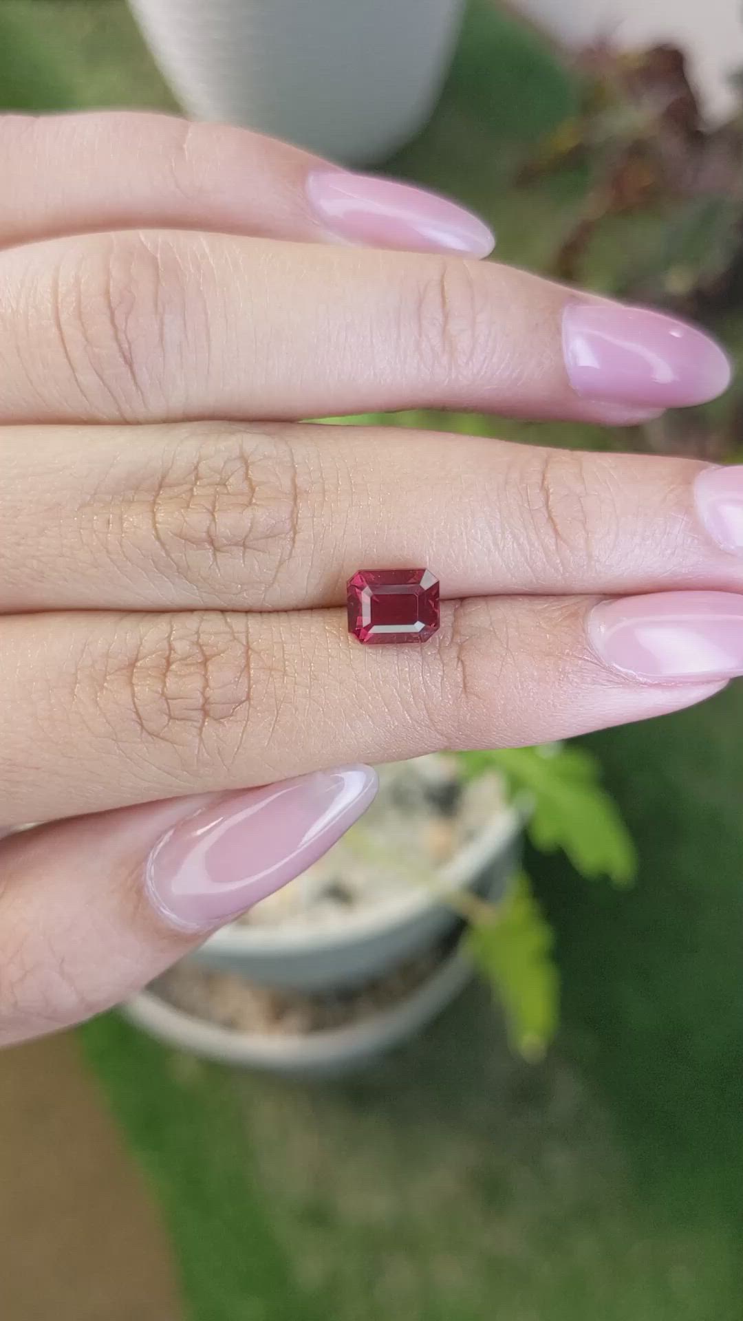 2.31 Ct. Garnet from Ceylon (Sri Lanka) Size Video