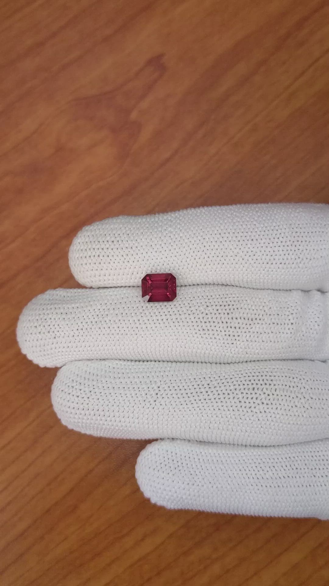 2.31 Ct. Garnet from Ceylon (Sri Lanka) Size Video