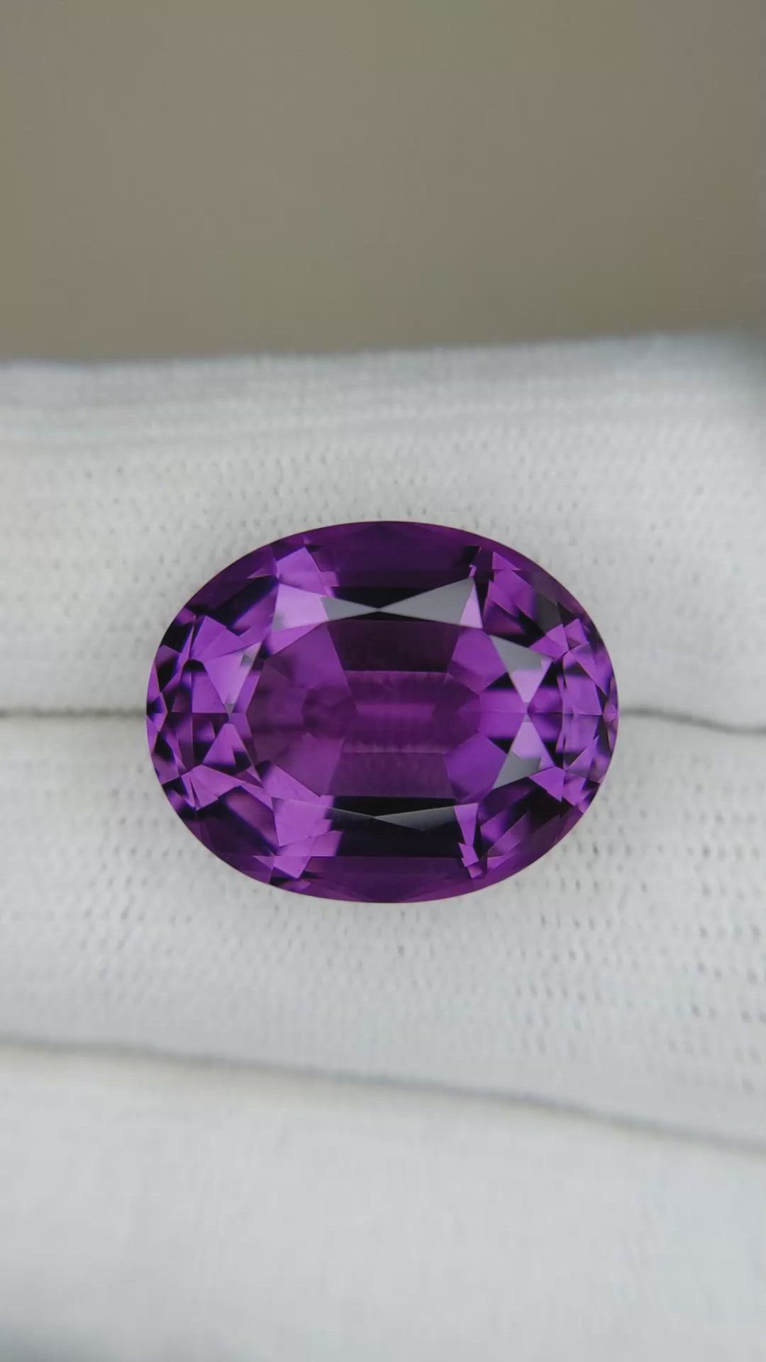 14.27 Ct. Amethyst from Bolivia Size Video