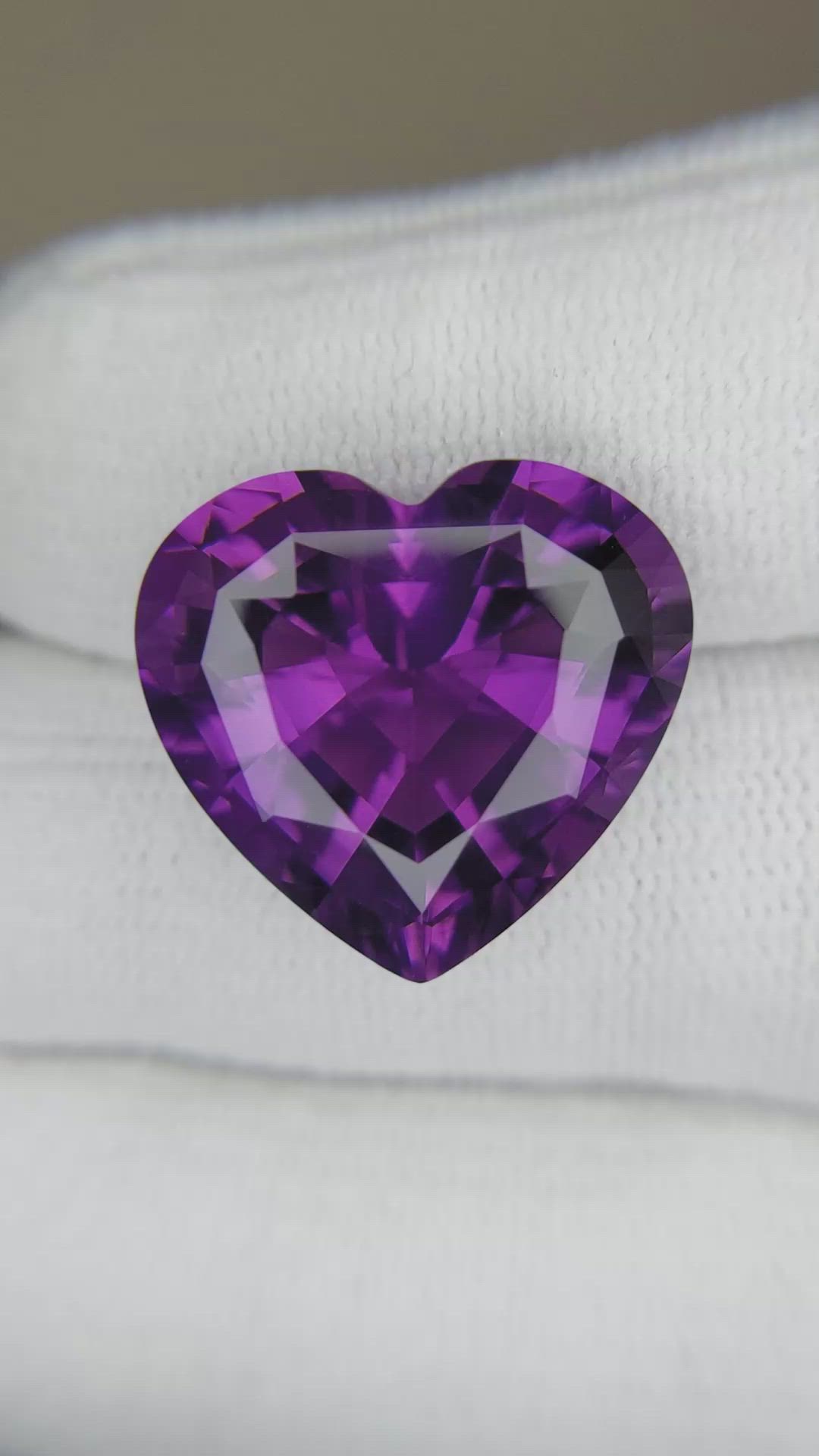 19.99 Ct. Purple Amethyst from Bolivia Size Video