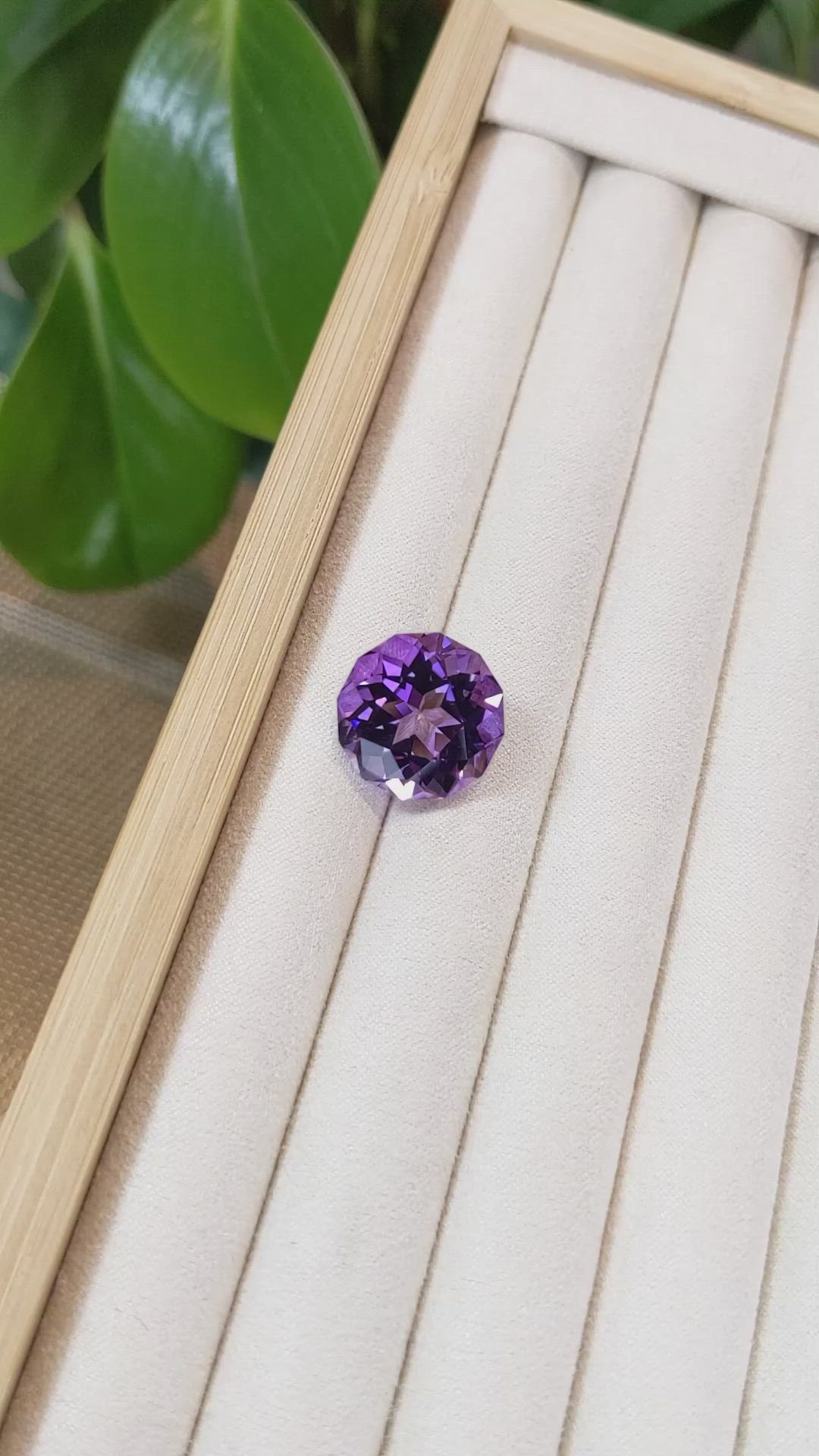 17.20 Ct. Amethyst from Bolivia Size Video