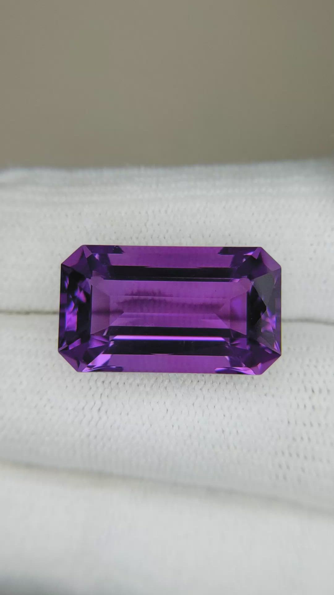 13.89 Ct. Amethyst from Bolivia Size Video