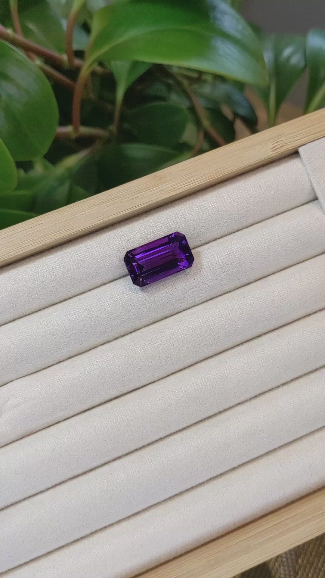 13.89 Ct. Amethyst from Bolivia Size Video