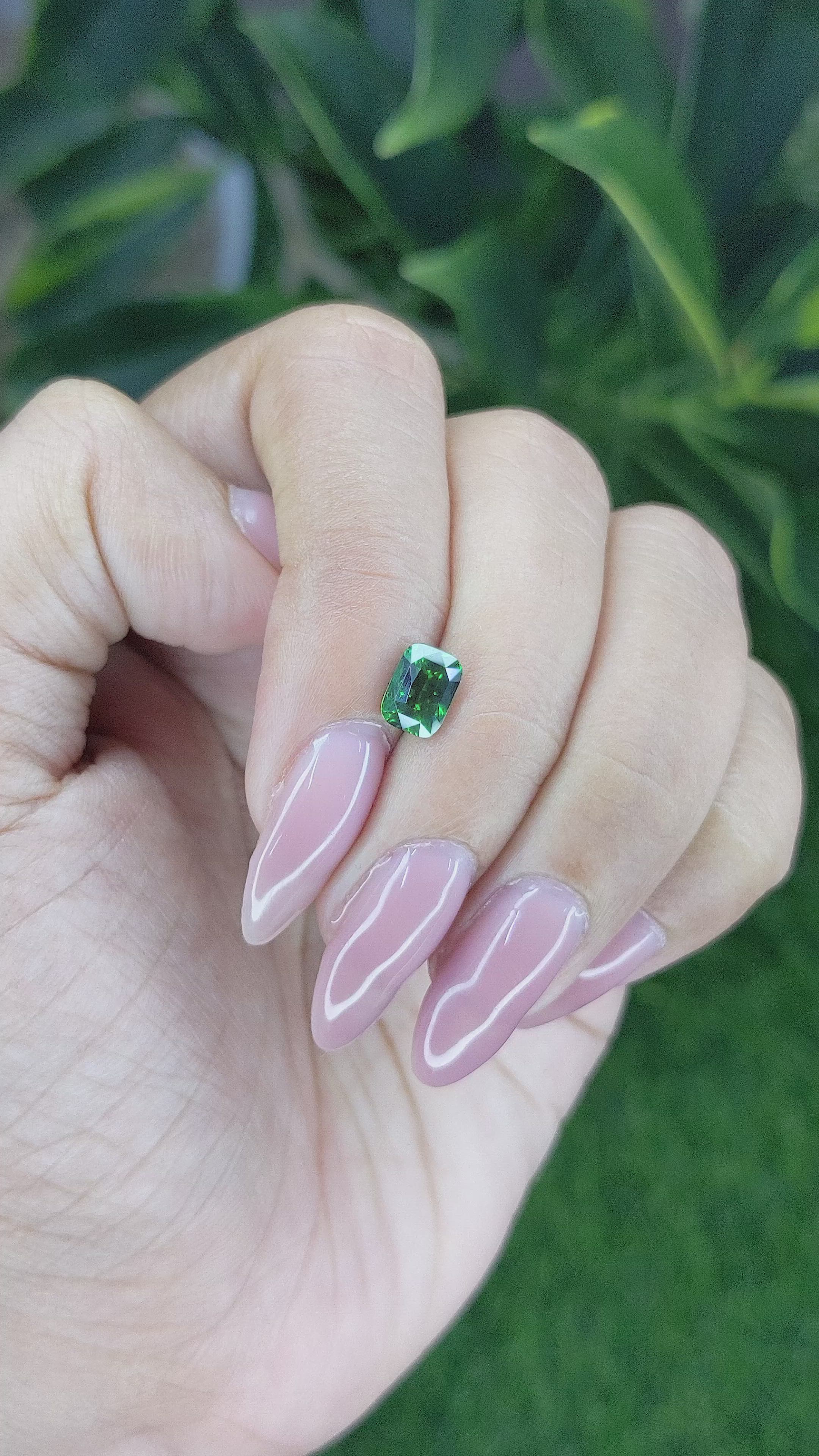 1.09 Ct. Tsavorite Garnet from Tanzania Size Video