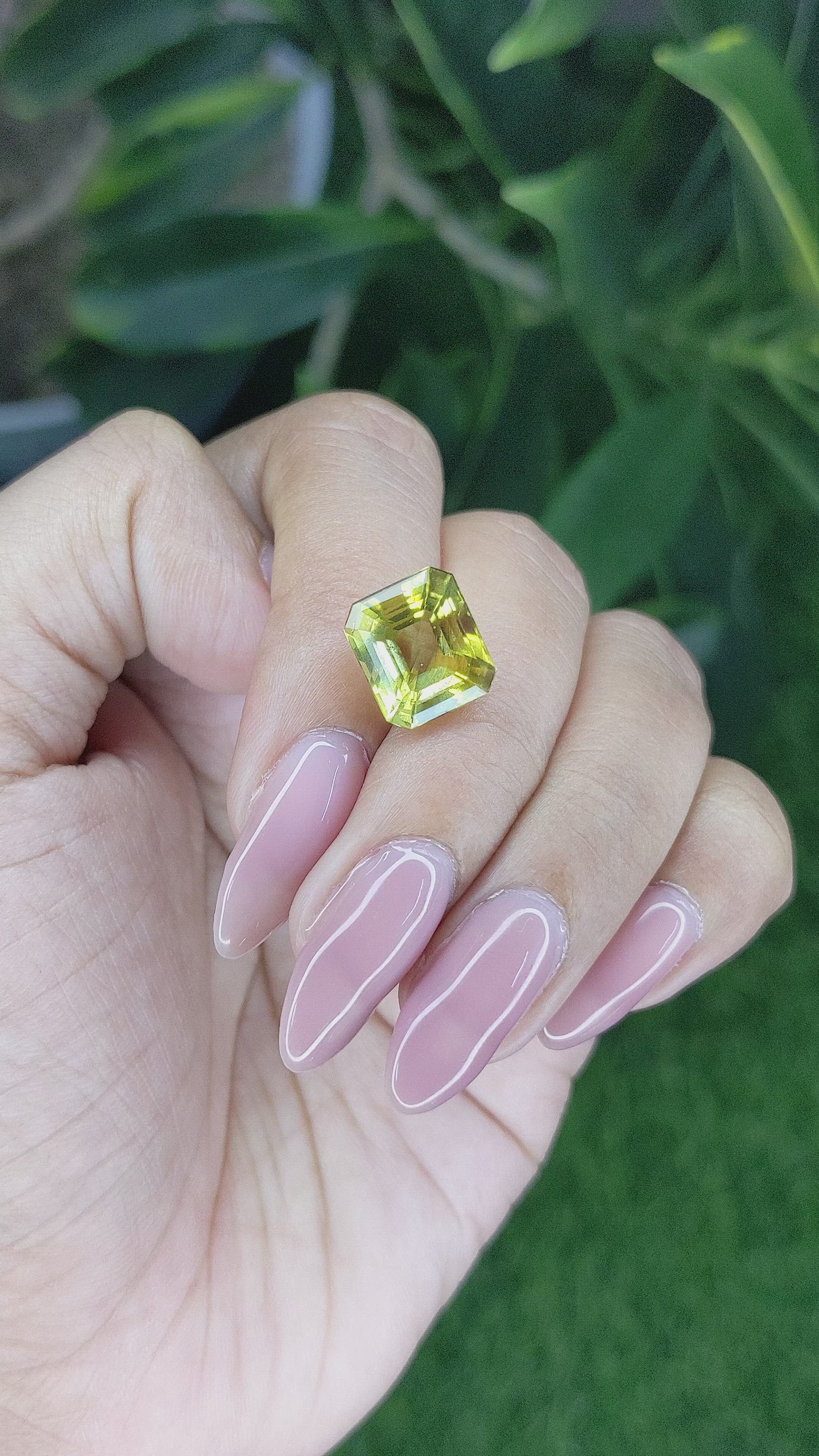 5.04 Ct. Quartz from Madagascar Size Video