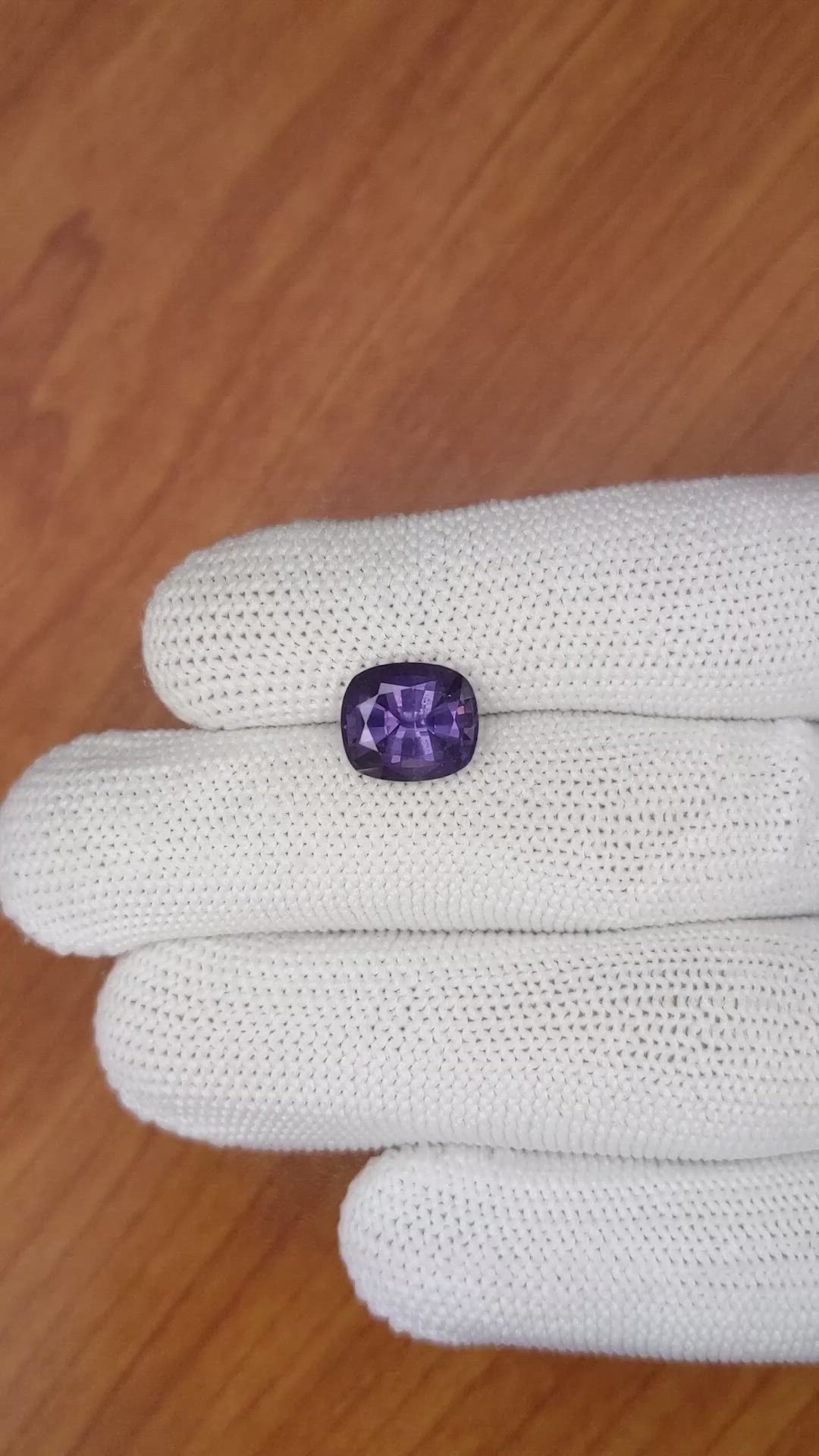 4.11 Ct. Spinel from Ceylon (Sri Lanka) Size Video