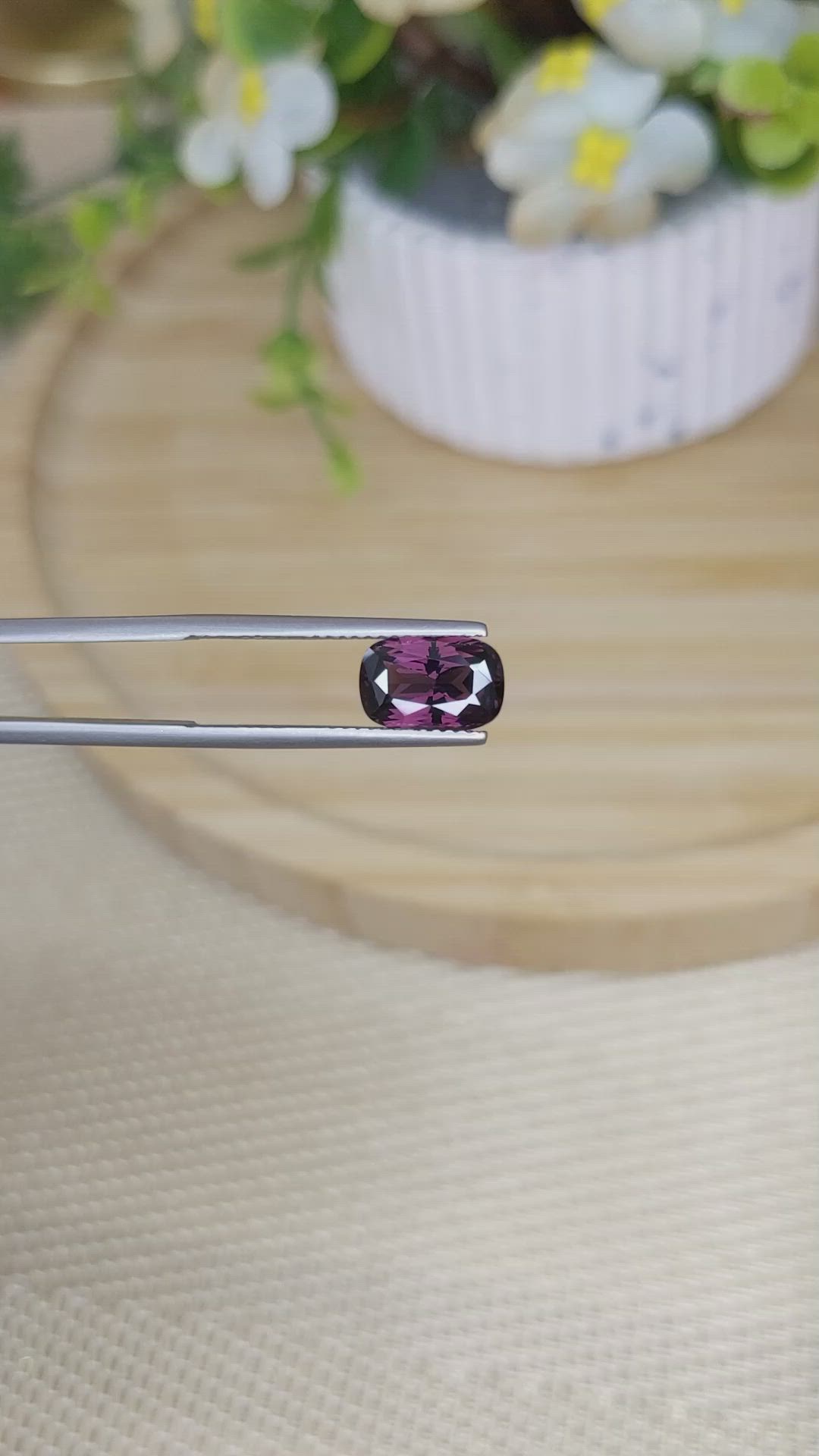 2.51 Ct. Spinel from Ceylon (Sri Lanka) Size Video