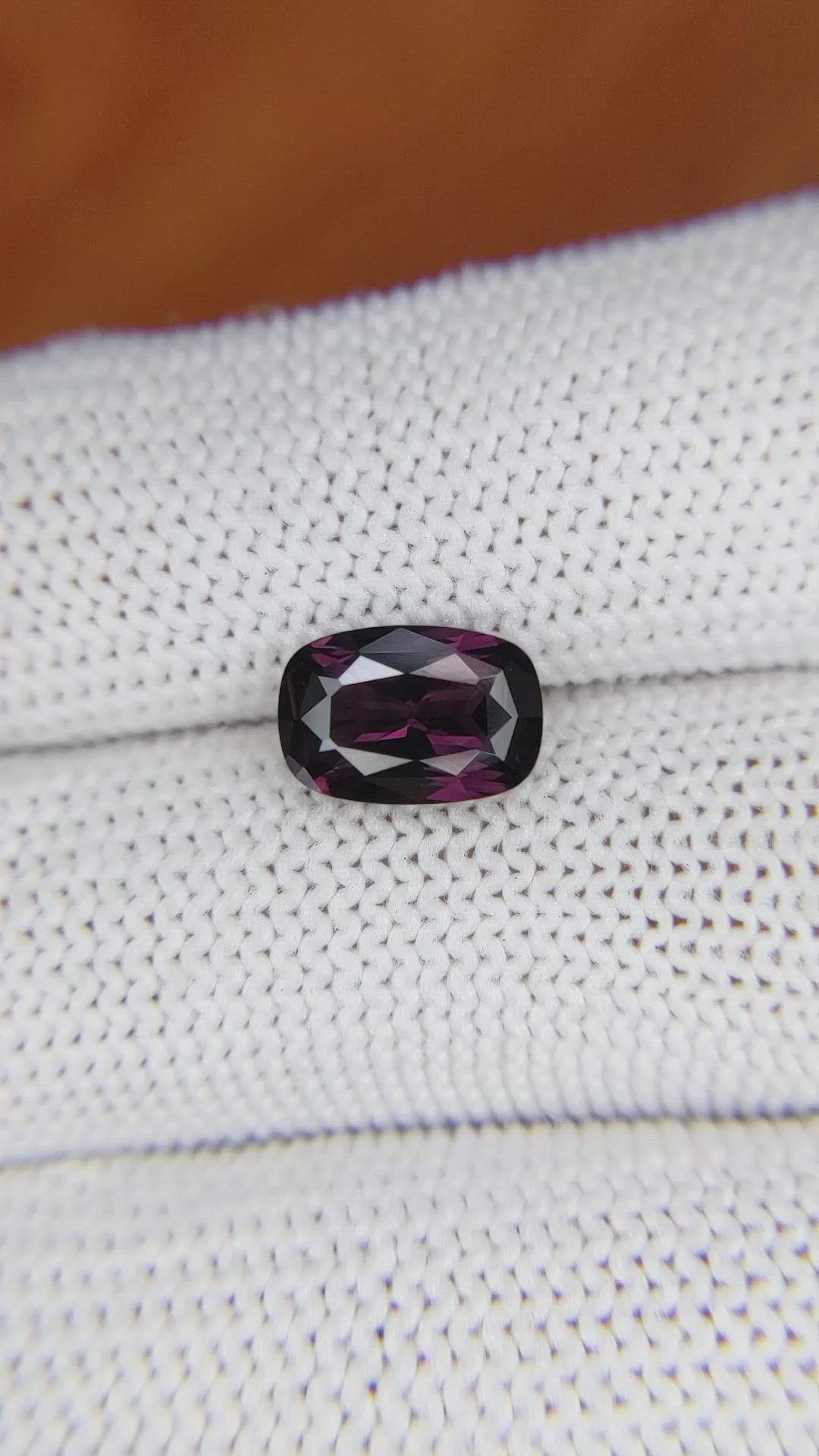 2.51 Ct. Spinel from Ceylon (Sri Lanka) Size Video