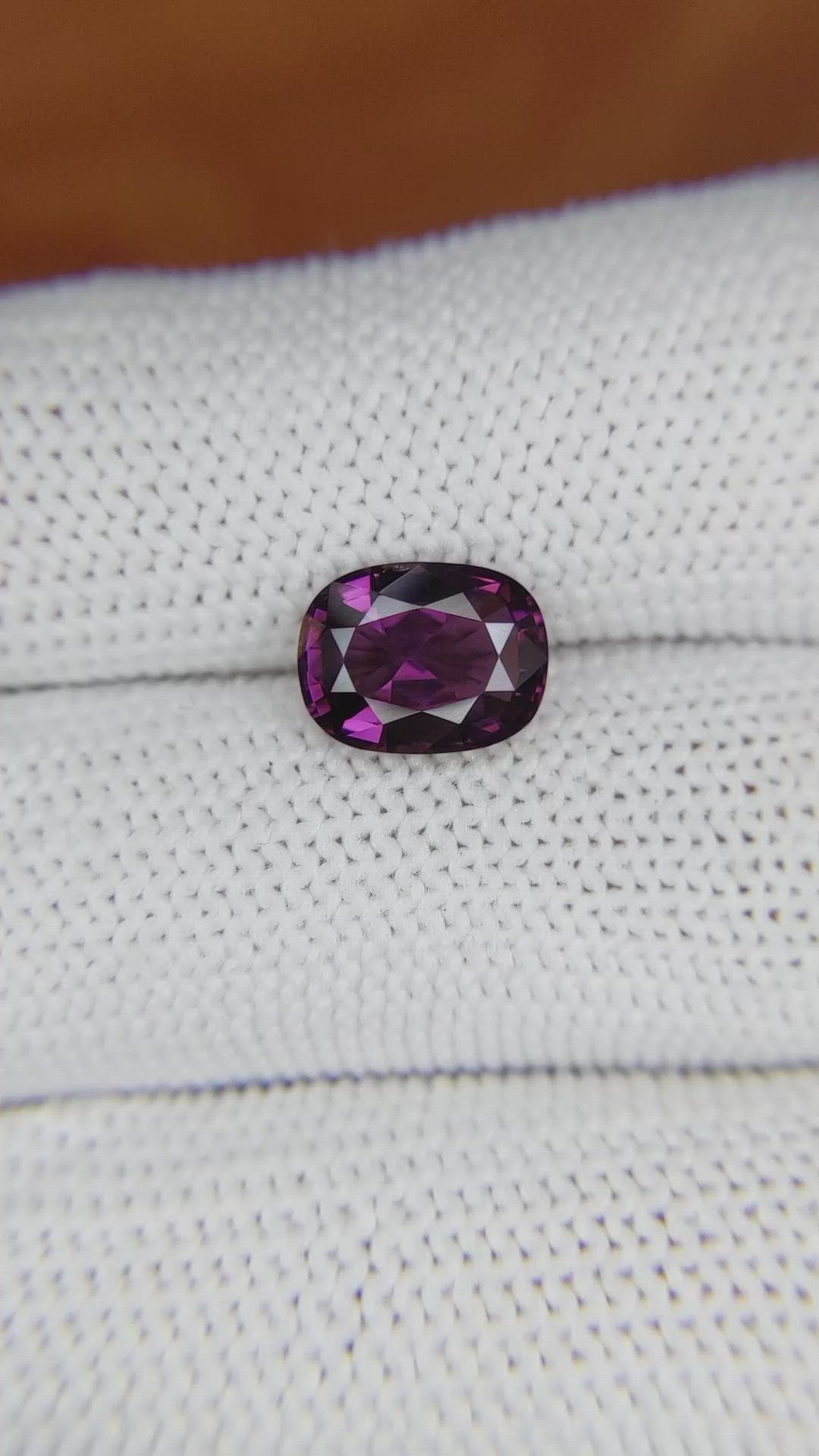 2.36 Ct. Spinel from Ceylon (Sri Lanka) Size Video
