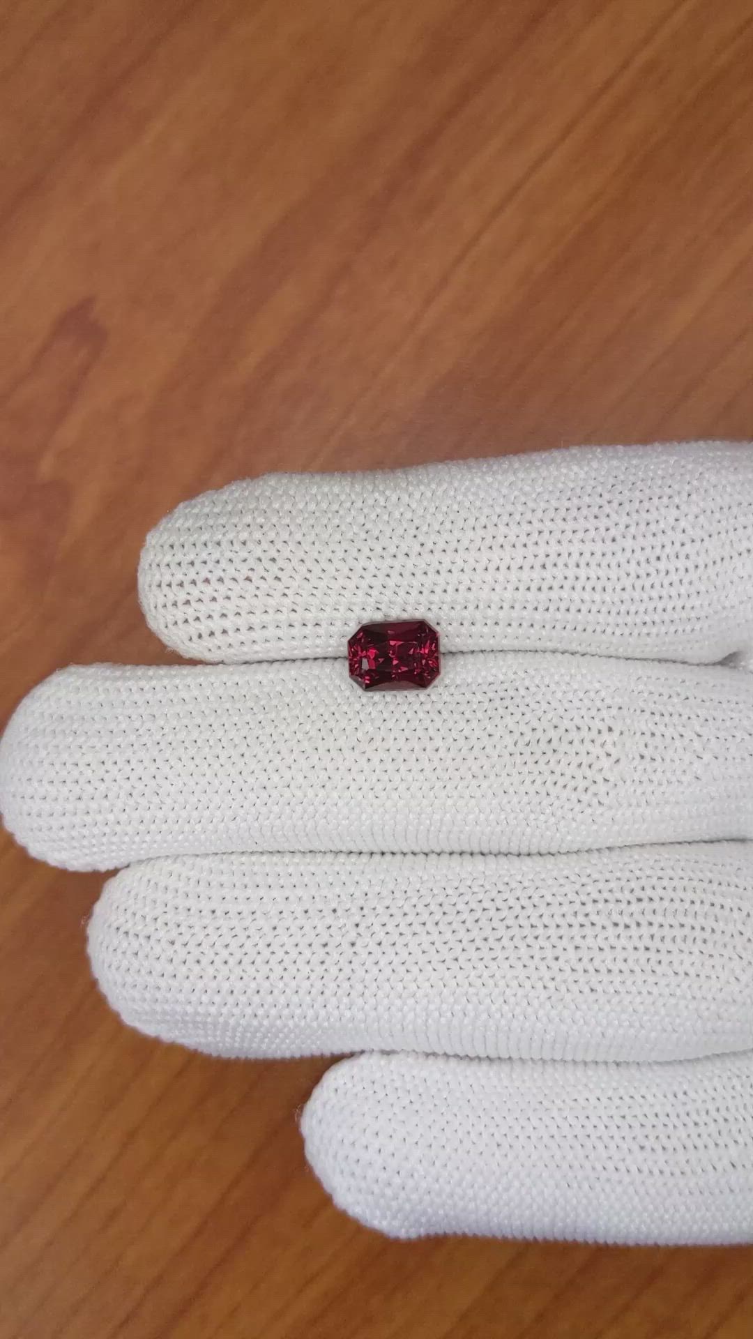 1.88 Ct. Rhodolite Garnet from Ceylon (Sri Lanka) Size Video
