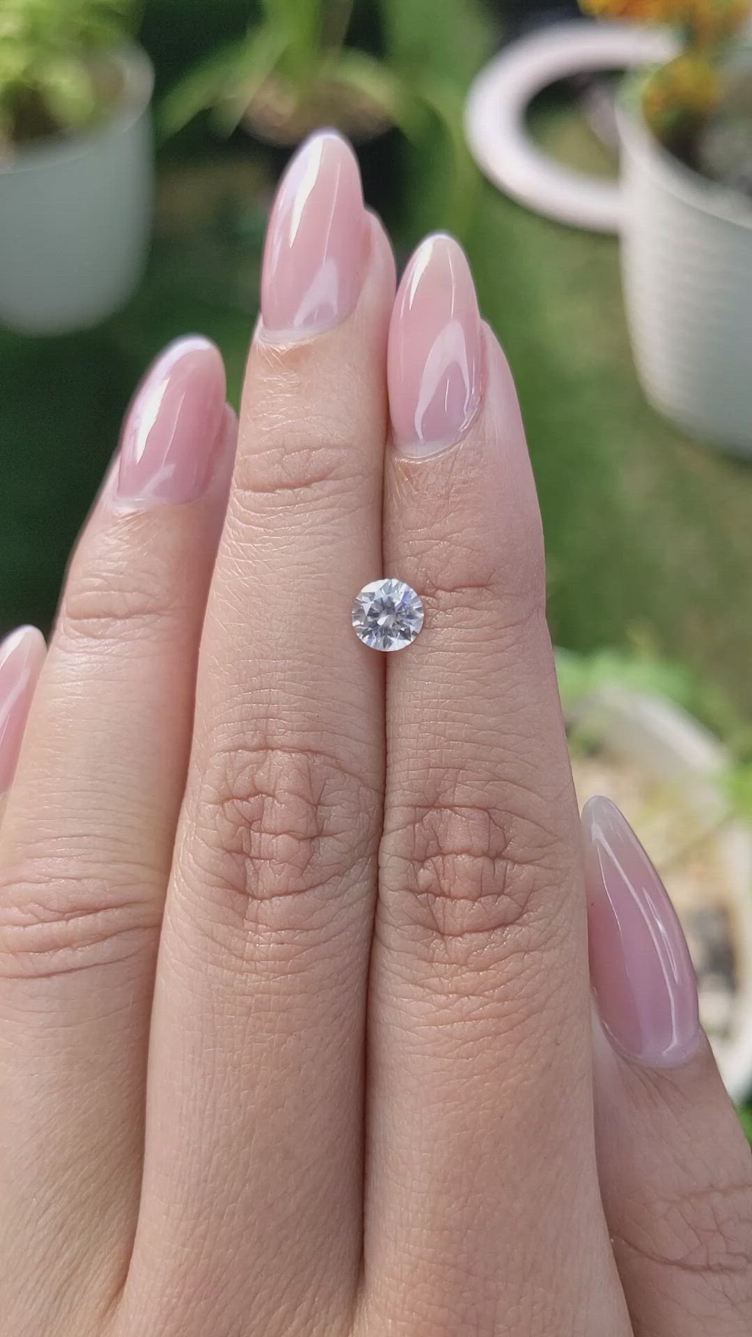 0.90 Ct. Zircon from Ceylon (Sri Lanka) Size Video