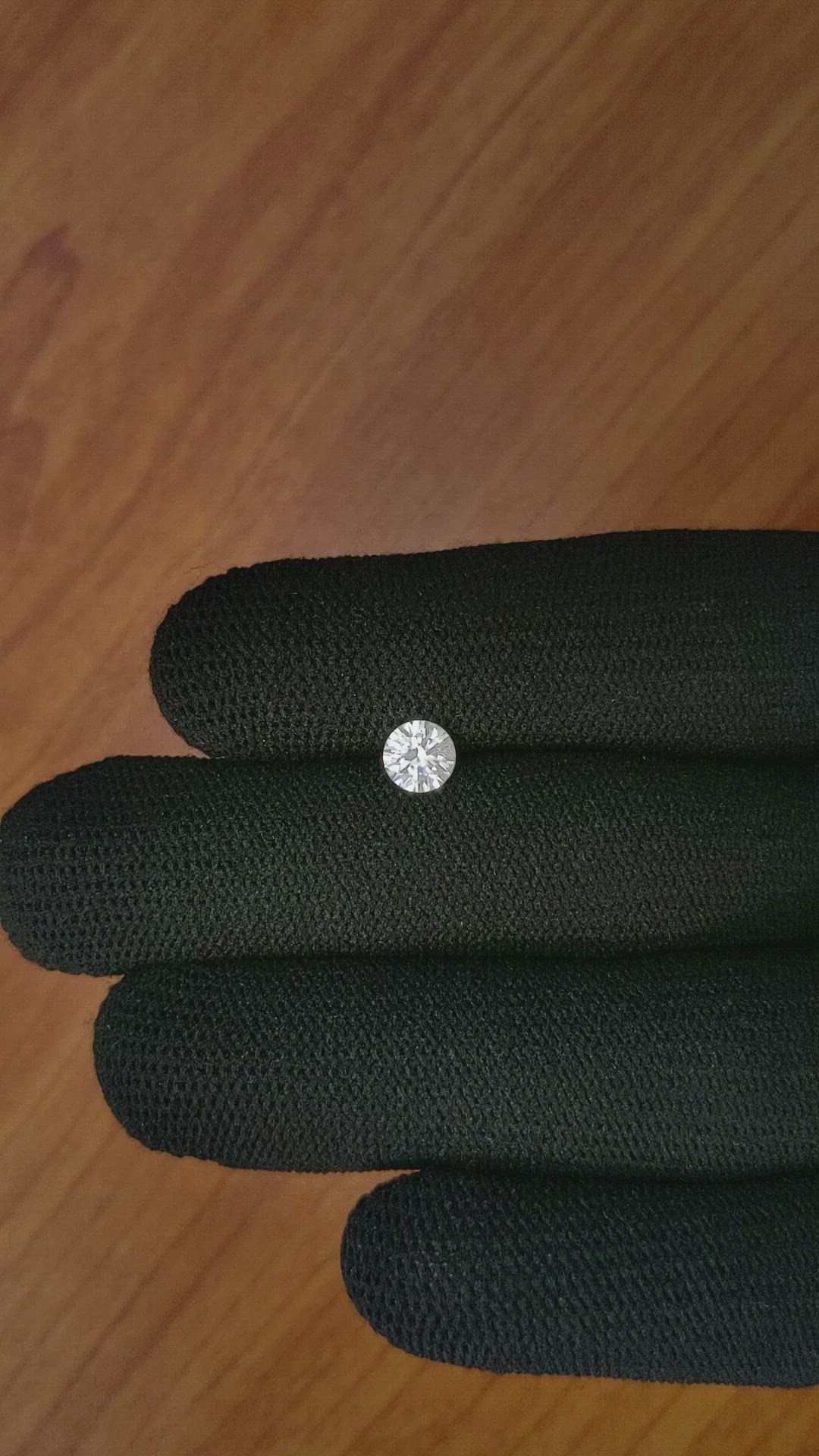 0.90 Ct. Zircon from Ceylon (Sri Lanka) Size Video