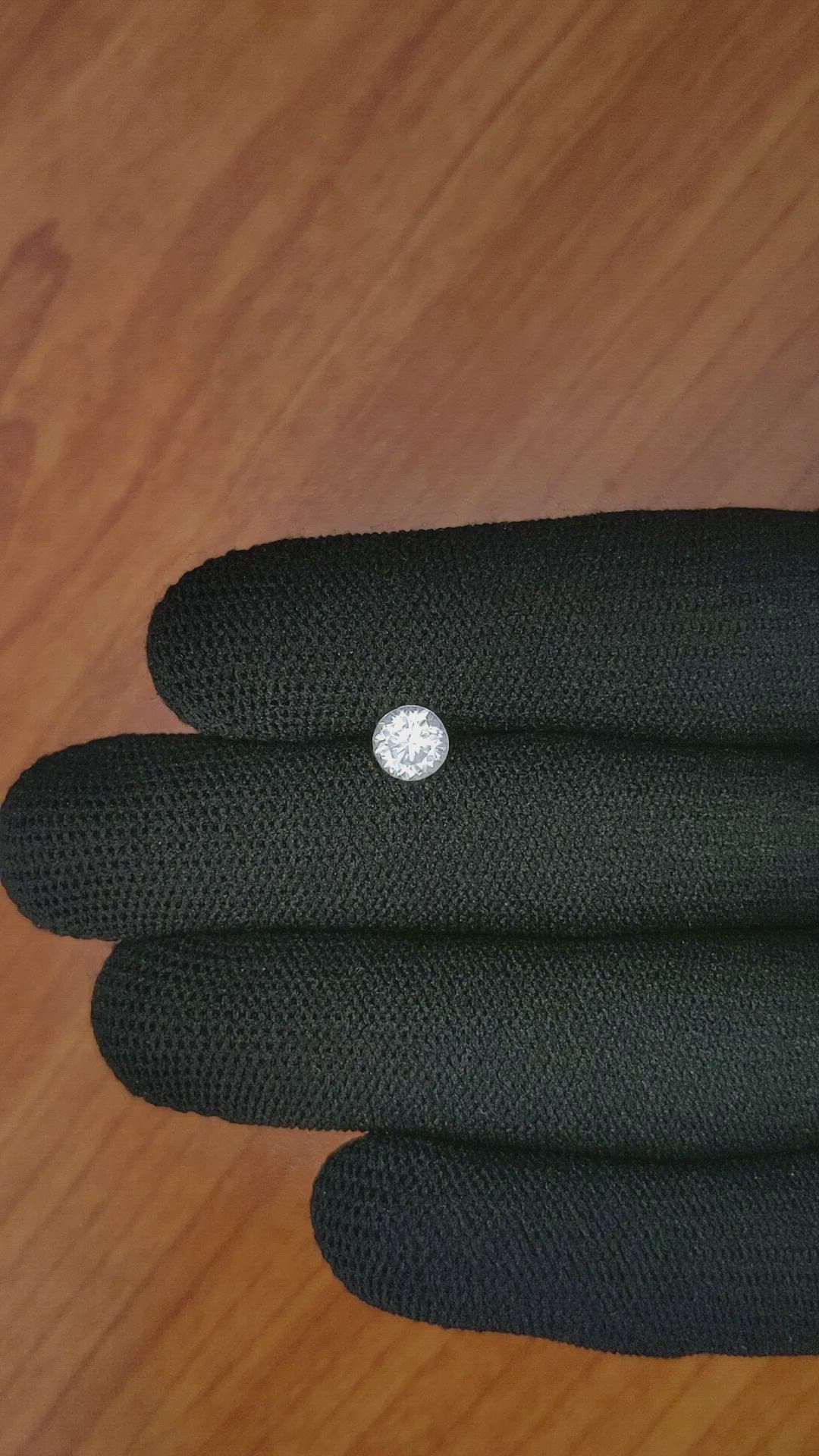 1.14 Ct. Zircon from Ceylon (Sri Lanka) Size Video