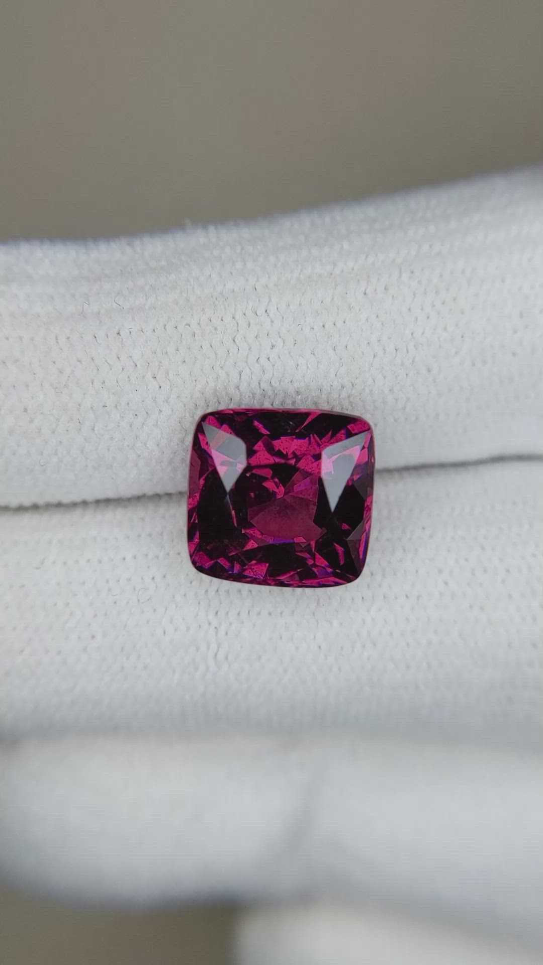 5.68 Ct. Rhodolite Garnet from Tanzania Size Video