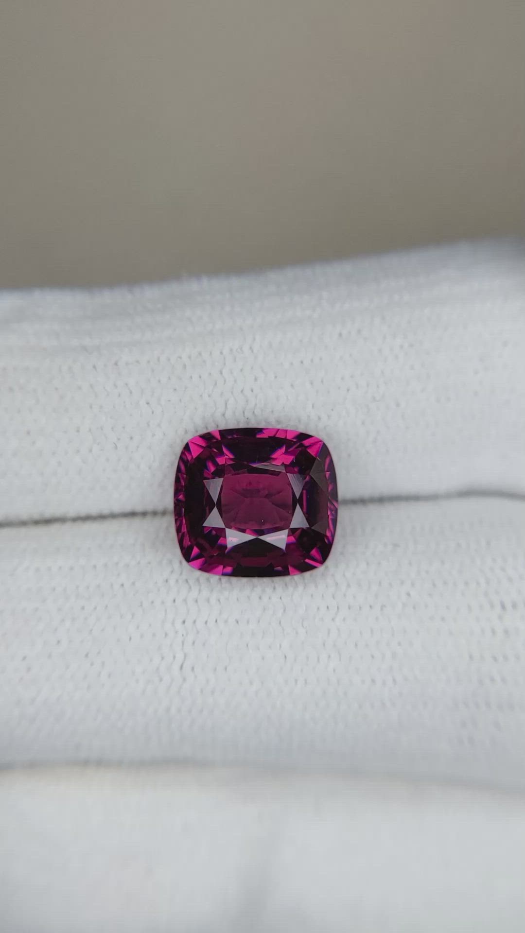 3.80 Ct. Rhodolite Garnet from Tanzania Size Video