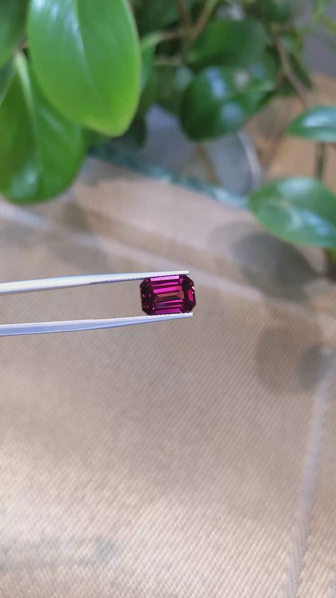 4.73 Ct. Rhodolite Garnet from Tanzania Size Video