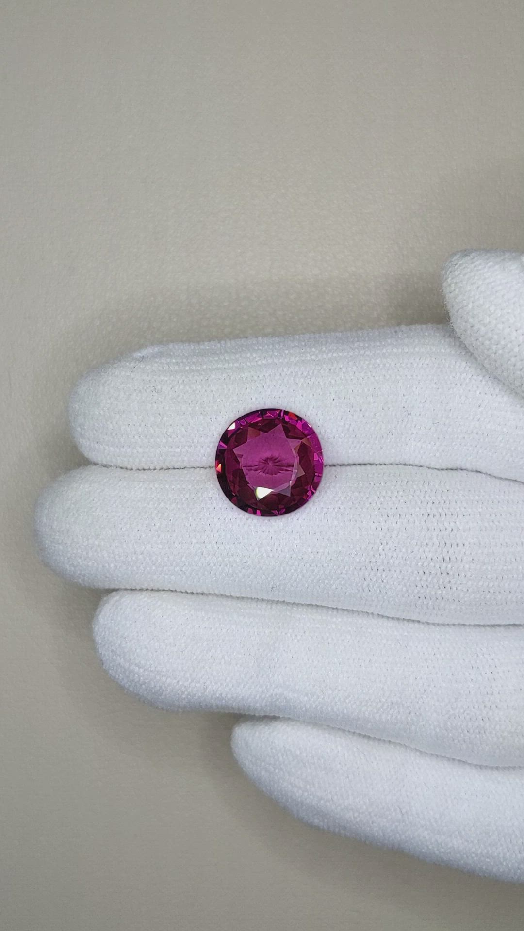 5.20 Ct. Rhodolite Garnet from Tanzania Size Video