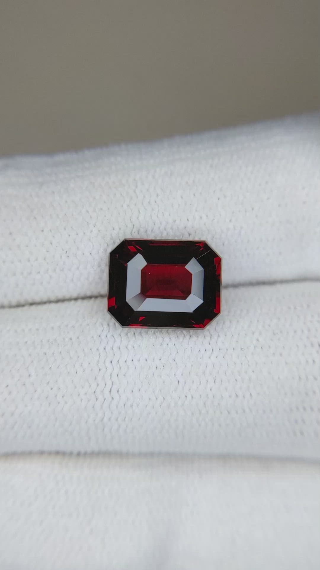 4.43 Ct. Rhodolite Garnet from Tanzania Size Video