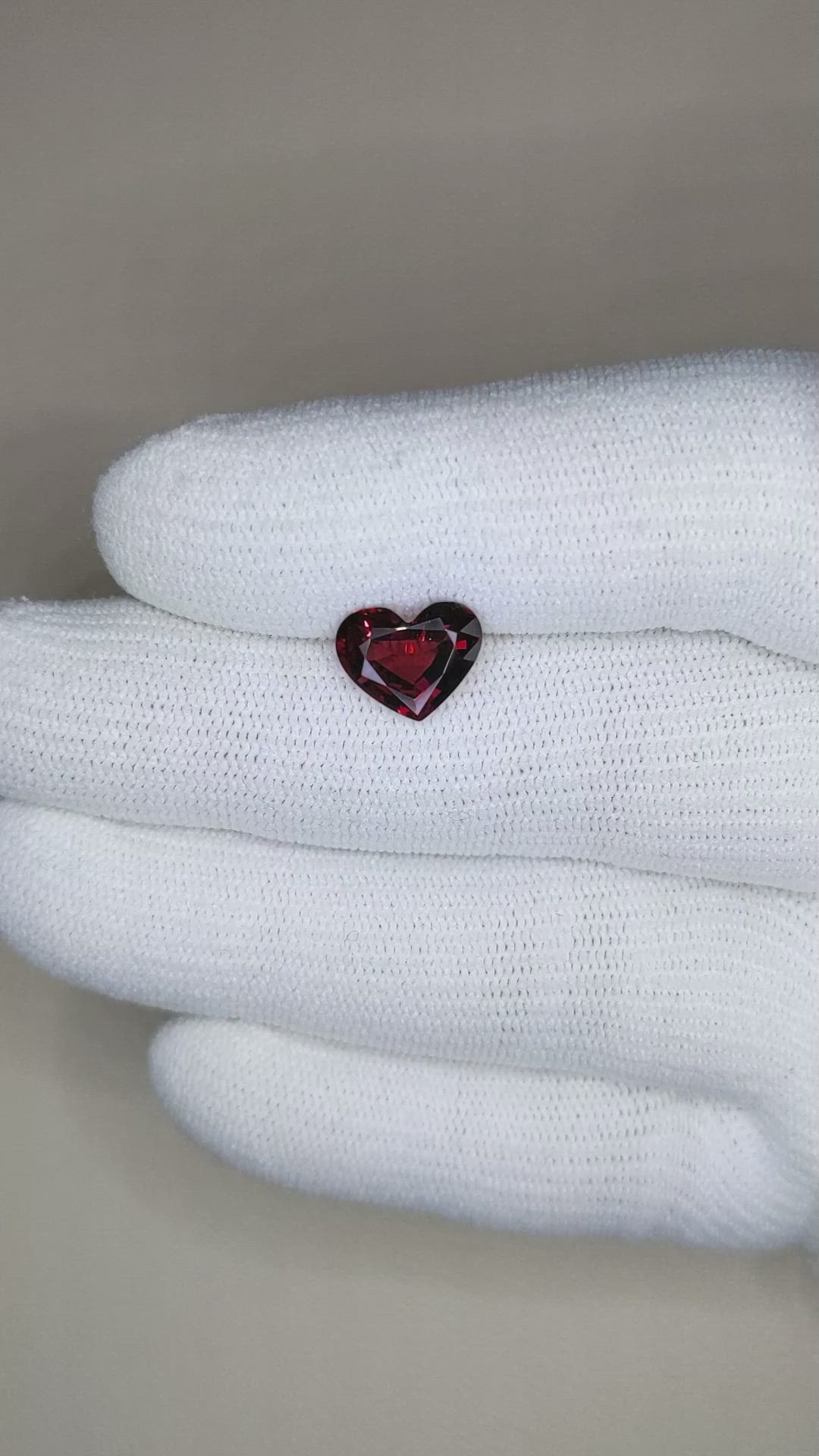 2.61 Ct. Rhodolite Garnet from Tanzania Size Video