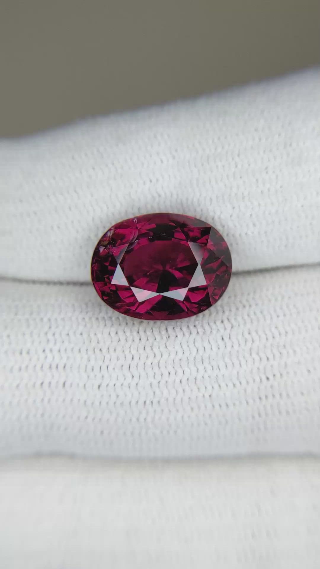 8.50 Ct. Rhodolite Garnet from Tanzania Size Video