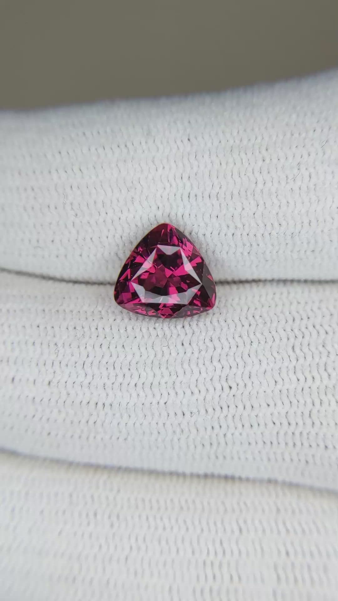 2.97 Ct. Rhodolite Garnet from Tanzania Size Video
