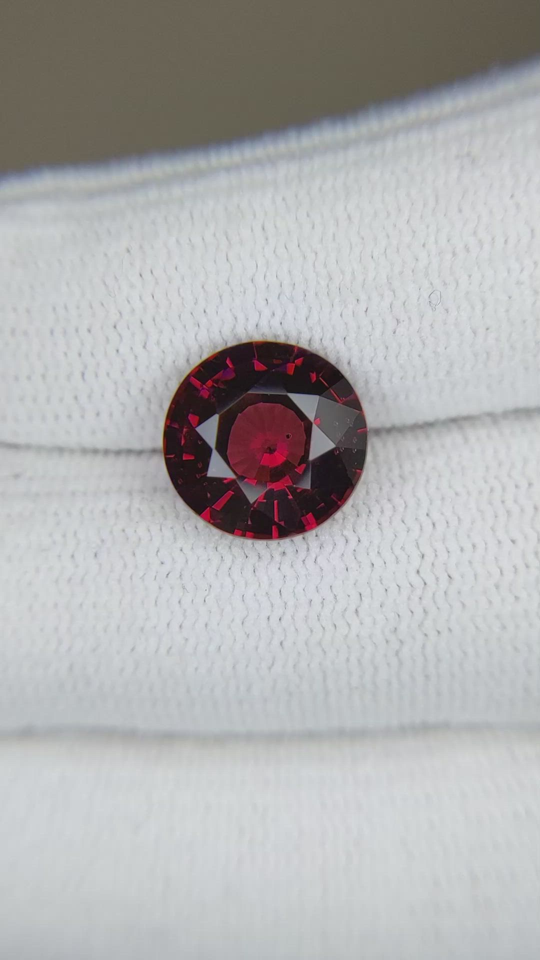 5.55 Ct. Rhodolite Garnet from Tanzania Size Video