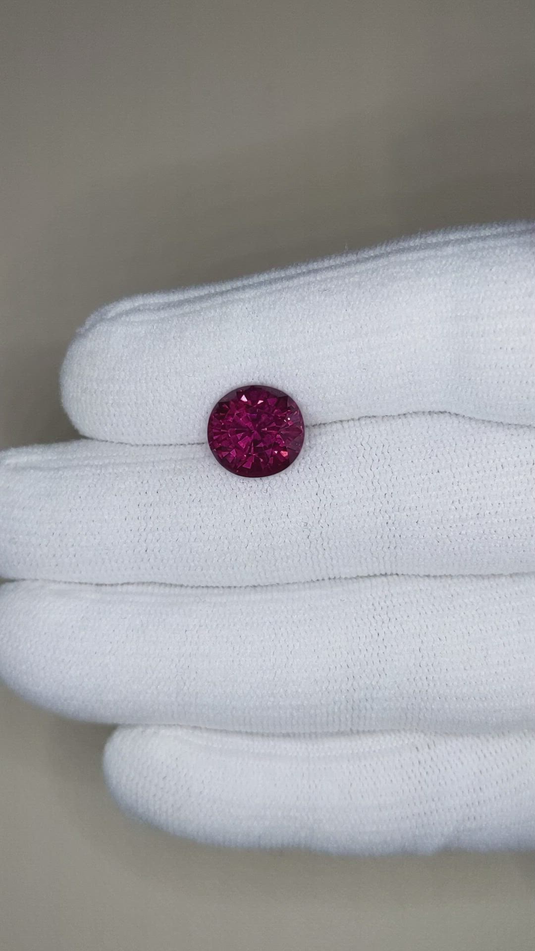 5.29 Ct. Rhodolite Garnet from Tanzania Size Video