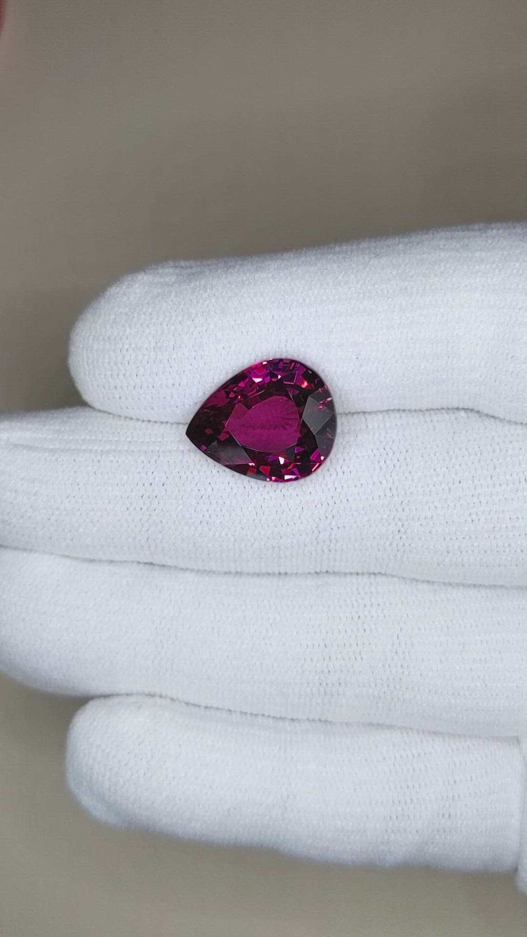 11.42 Ct. Rhodolite Garnet from Tanzania Size Video