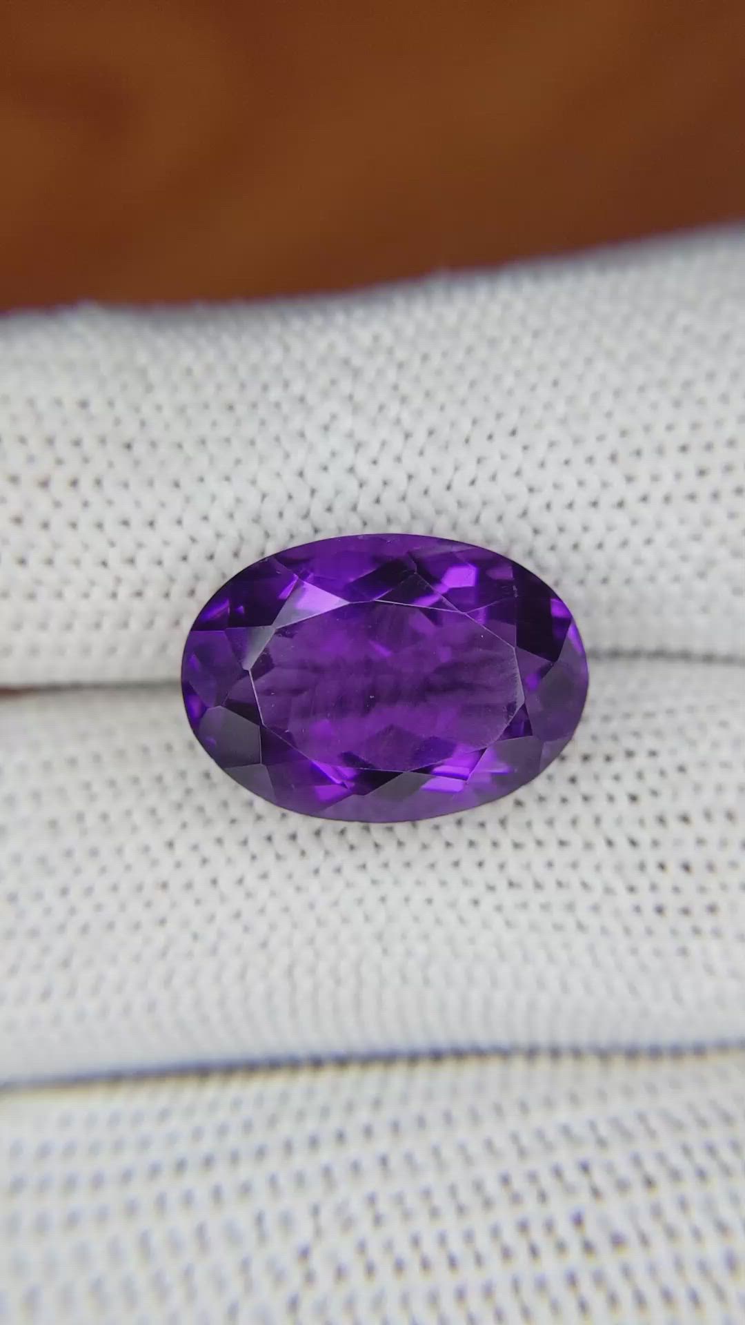 9.25 Ct. Amethyst from Ceylon (Sri Lanka) Size Video