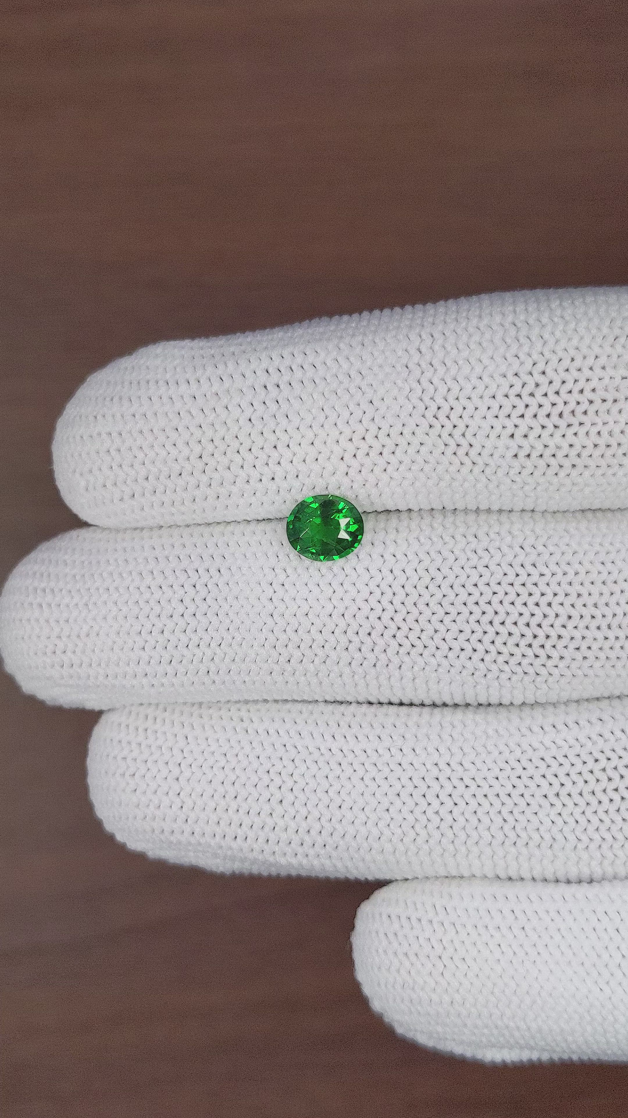 1.09 Ct. Tsavorite Garnet from Tanzania Size Video