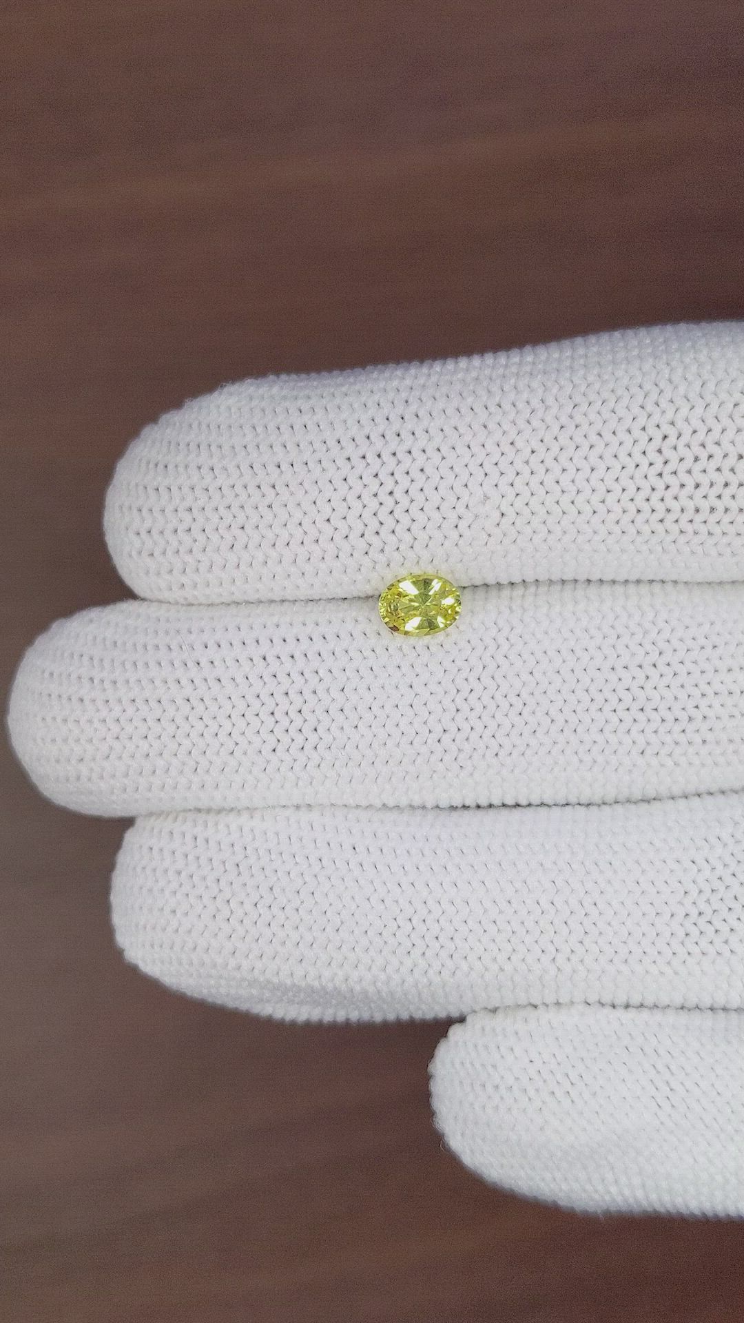 0.67 Ct. Chrysoberyl from Ceylon (Sri Lanka) Size Video