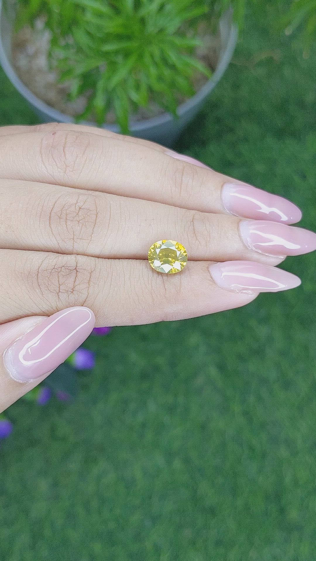 3.43 Ct. Zircon from Ceylon (Sri Lanka) Size Video