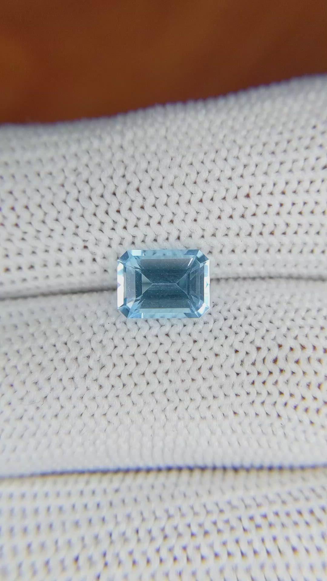 1.75 Ct. Topaz from Ceylon (Sri Lanka) Size Video