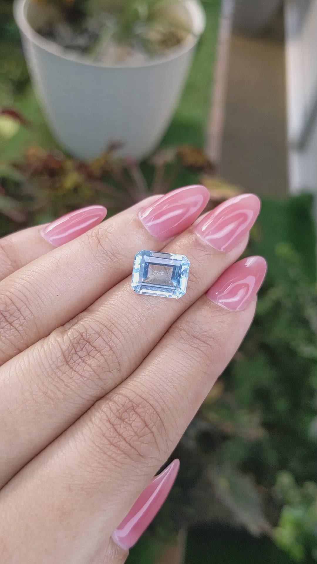 5.21 Ct. Topaz from Ceylon (Sri Lanka) Size Video