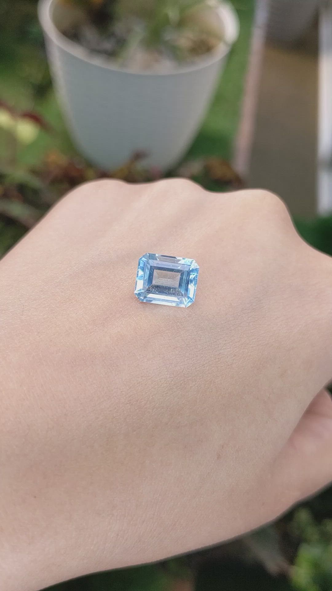 5.21 Ct. Topaz from Ceylon (Sri Lanka) Size Video