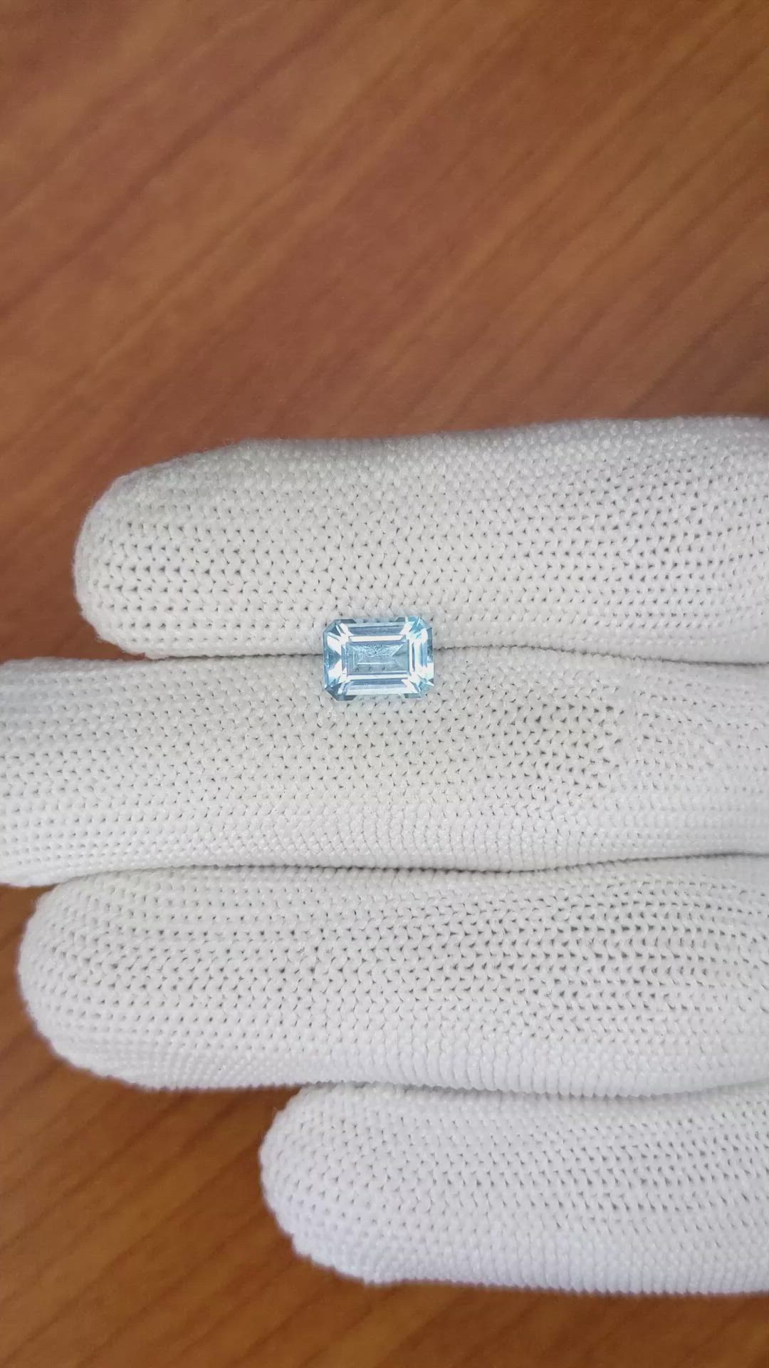 1.77 Ct. Topaz from Ceylon (Sri Lanka) Size Video