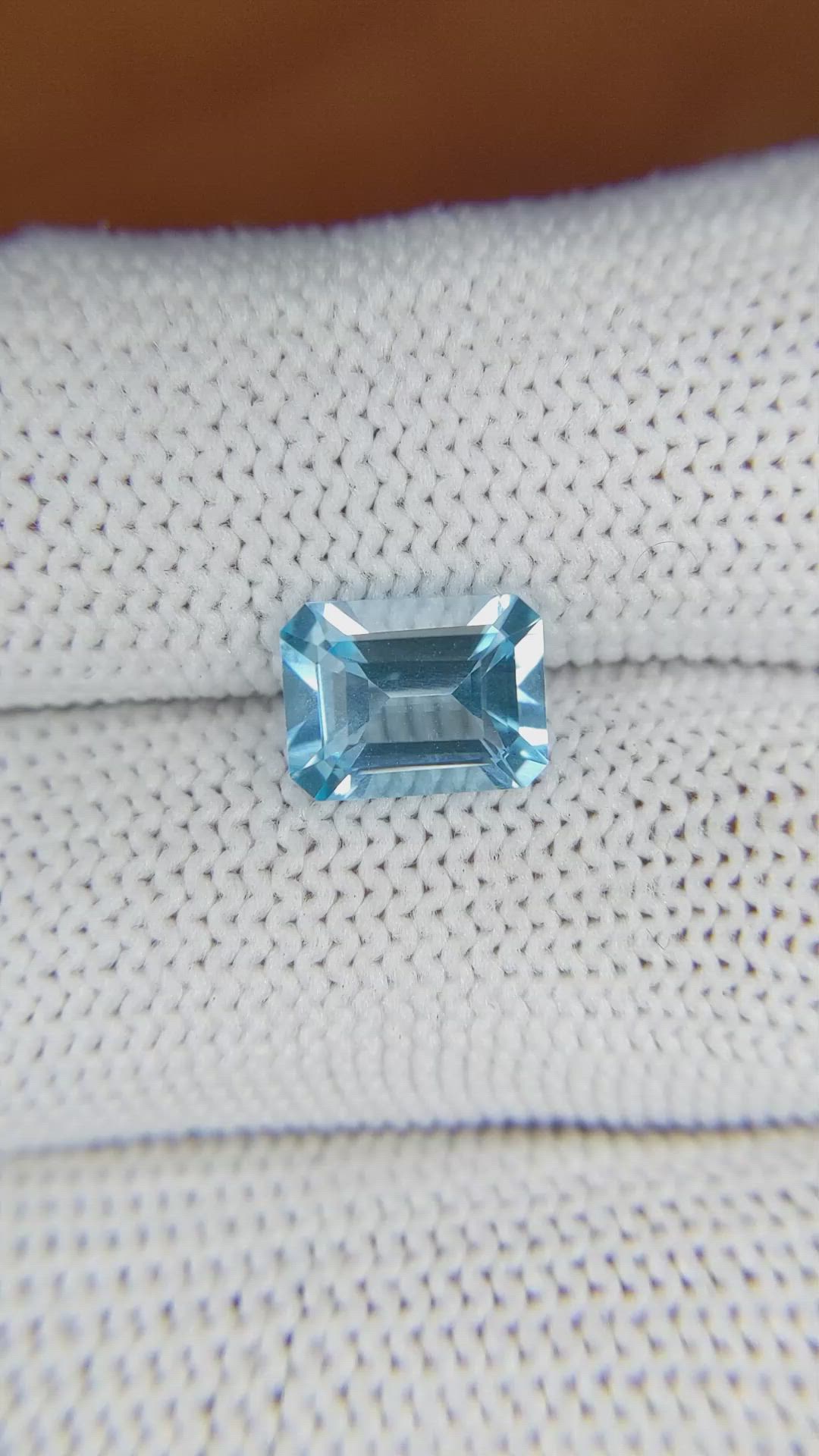 2.41 Ct. Topaz from Ceylon (Sri Lanka) Size Video